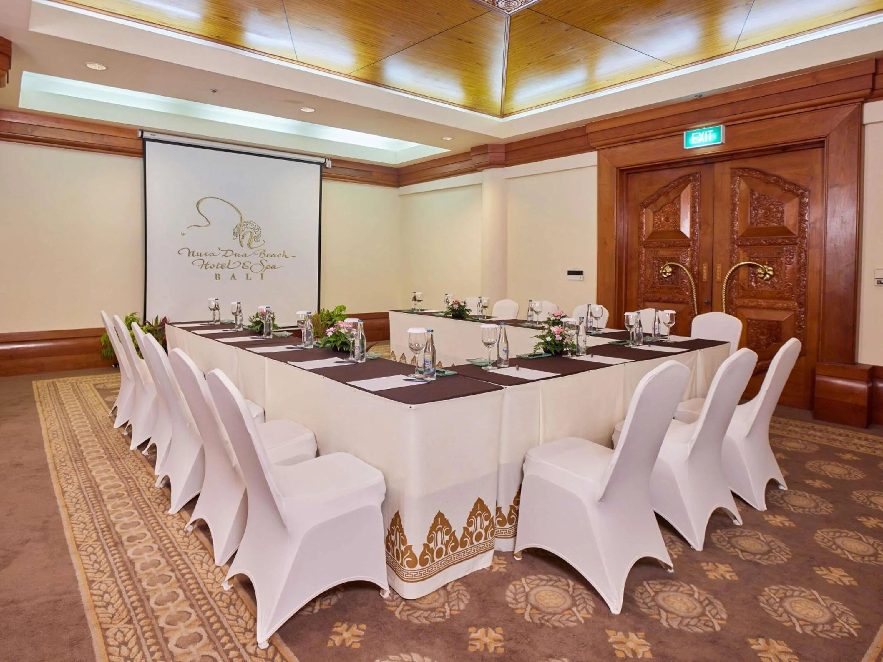 Meeting/conference room in Nusa Dua Beach Hotel and Spa - Handwritten Collection