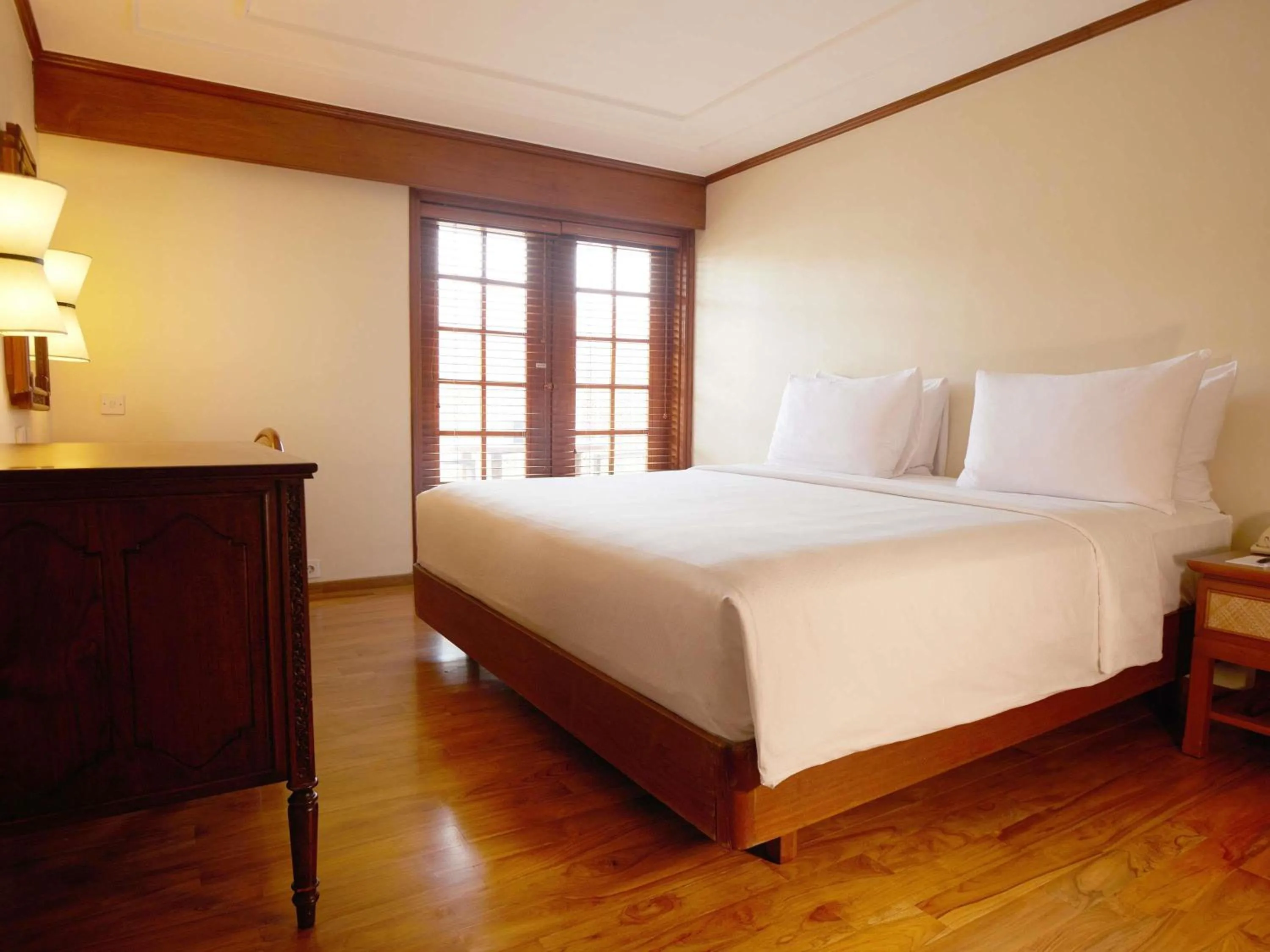 Bedroom, Bed in Nusa Dua Beach Hotel and Spa - Handwritten Collection