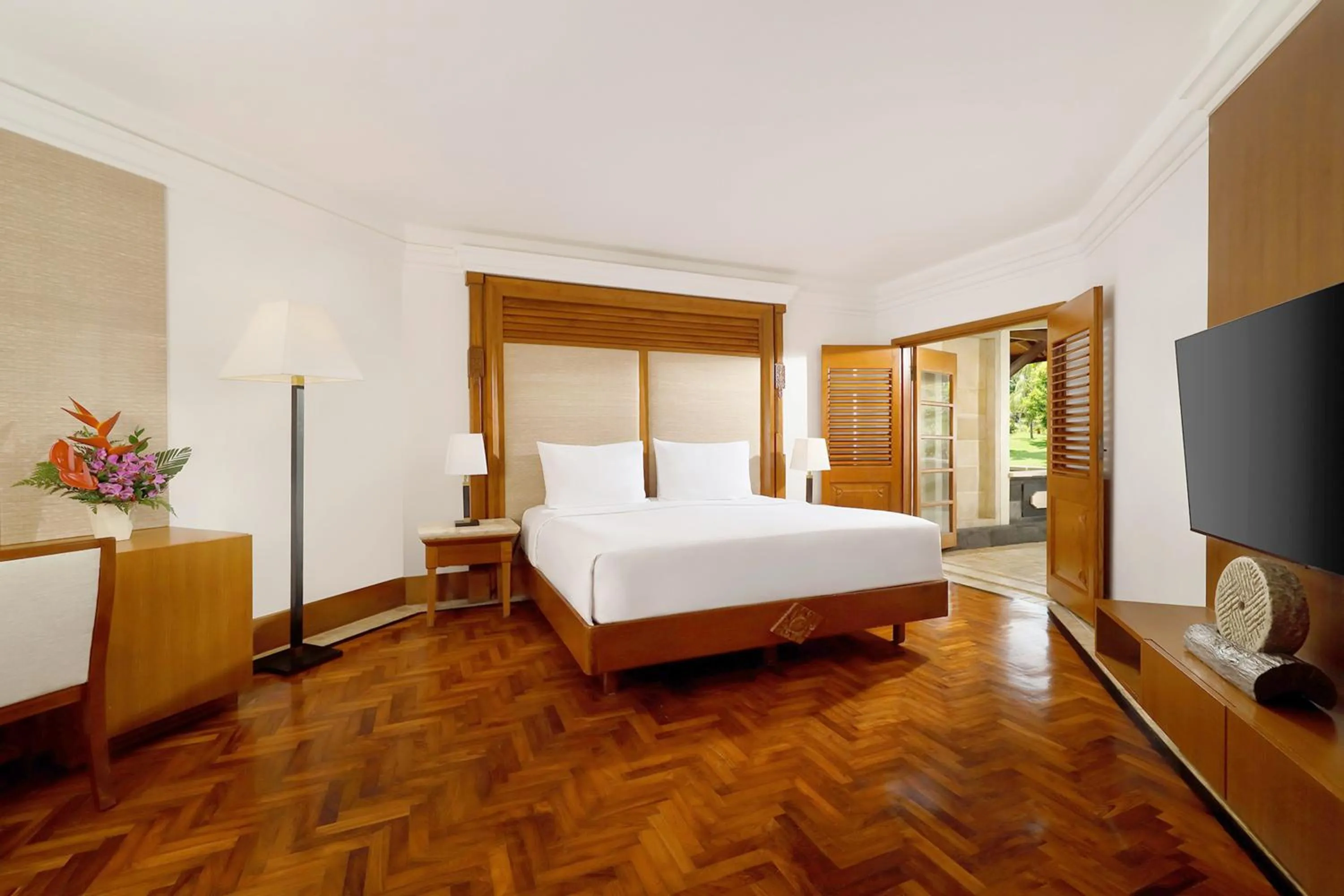 Bed in Nusa Dua Beach Hotel and Spa - Handwritten Collection