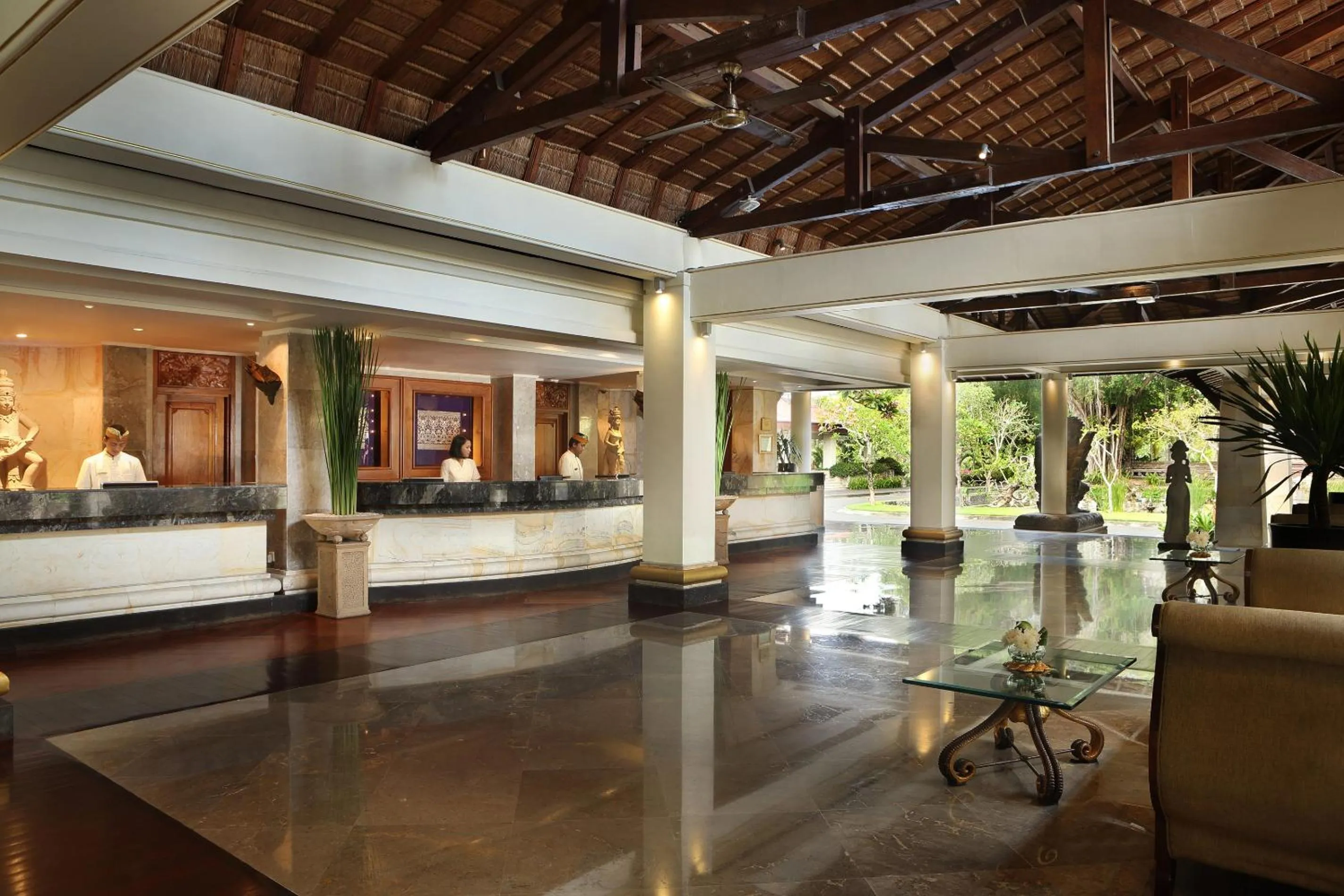 Lobby or reception in Nusa Dua Beach Hotel and Spa - Handwritten Collection