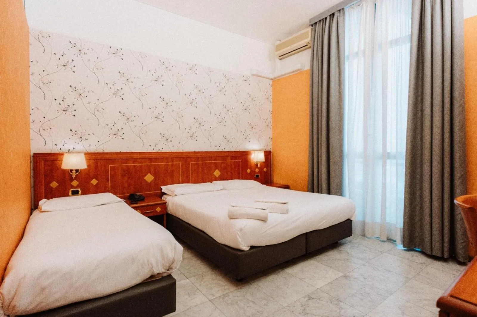 Bed in Hotel Chelsea