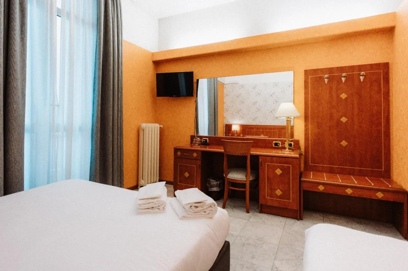 Bed in Hotel Chelsea