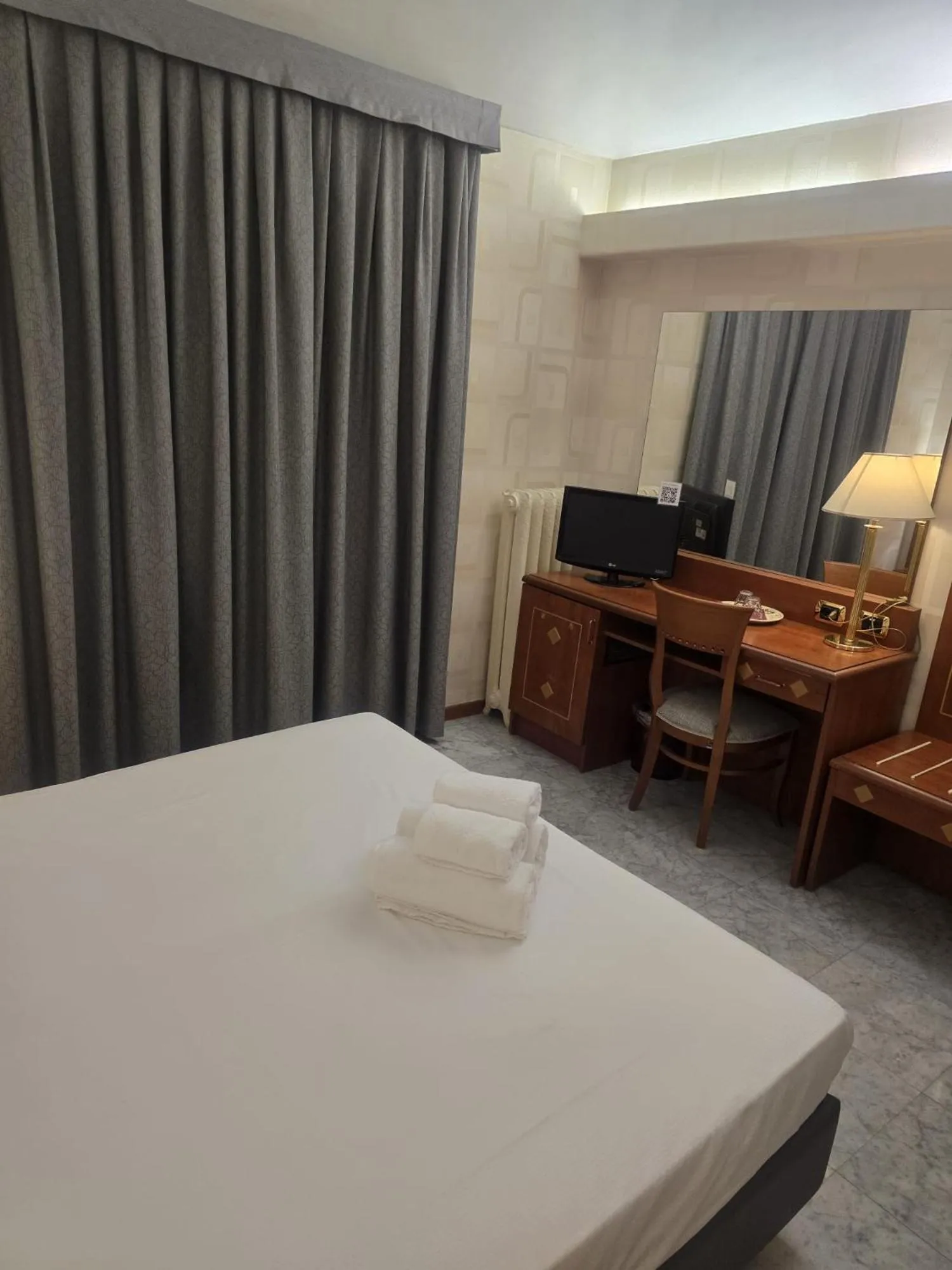 Bed in Hotel Chelsea