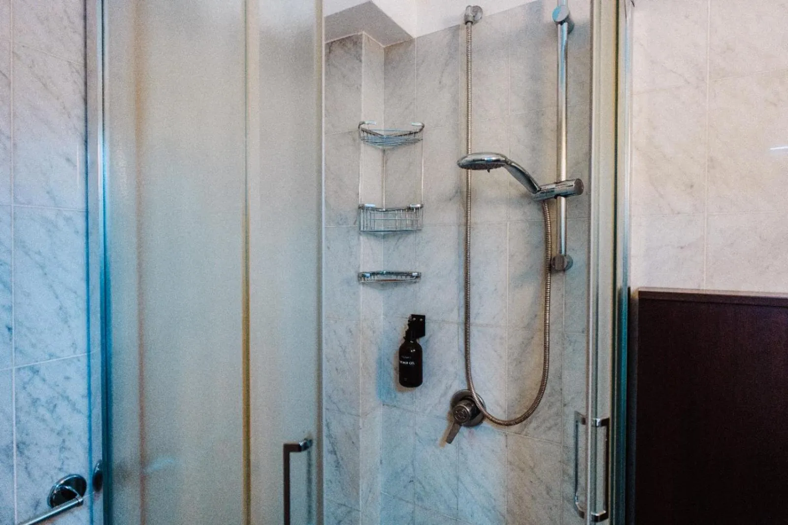Shower in Hotel Chelsea