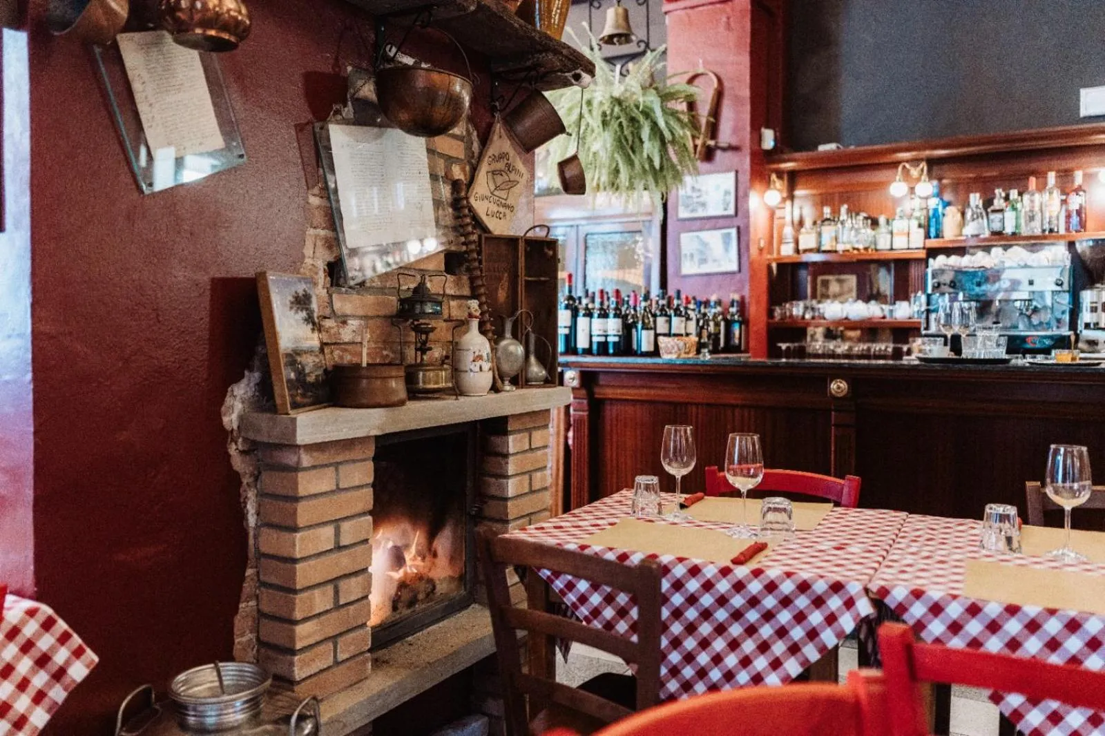 Restaurant/places to eat in Hotel Chelsea