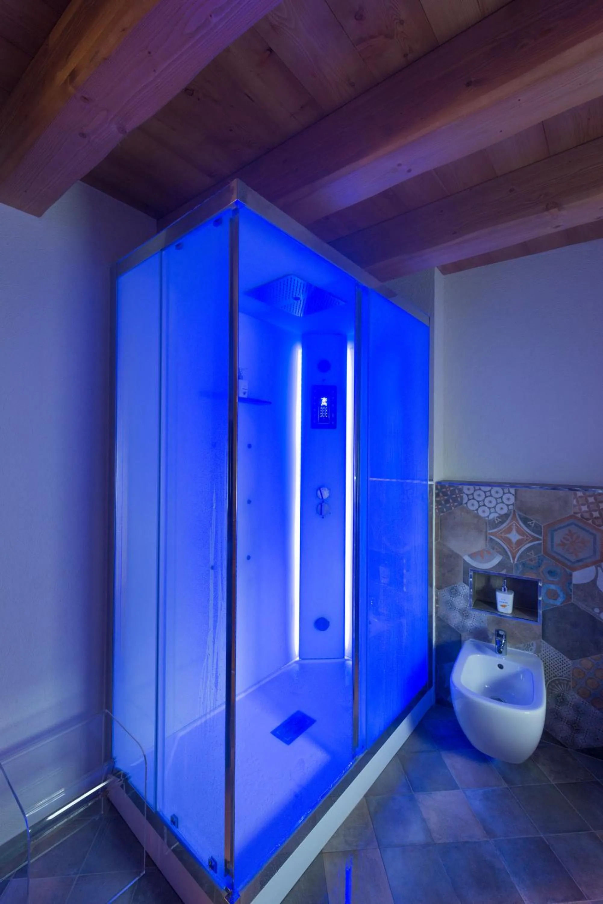 Shower in Chambres d'hôtes La Moraine Enchantée