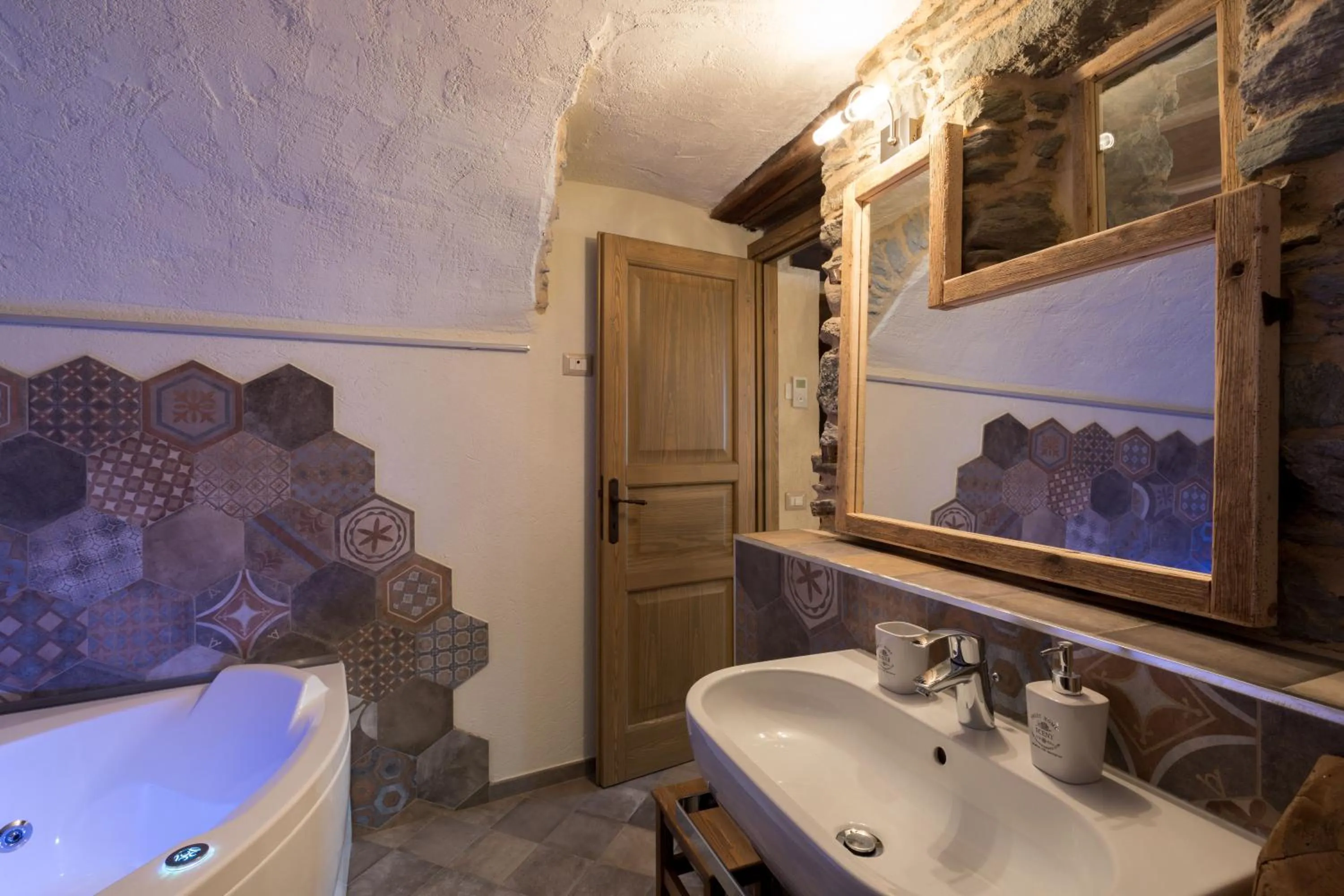 Bathroom in Chambres d'hôtes La Moraine Enchantée