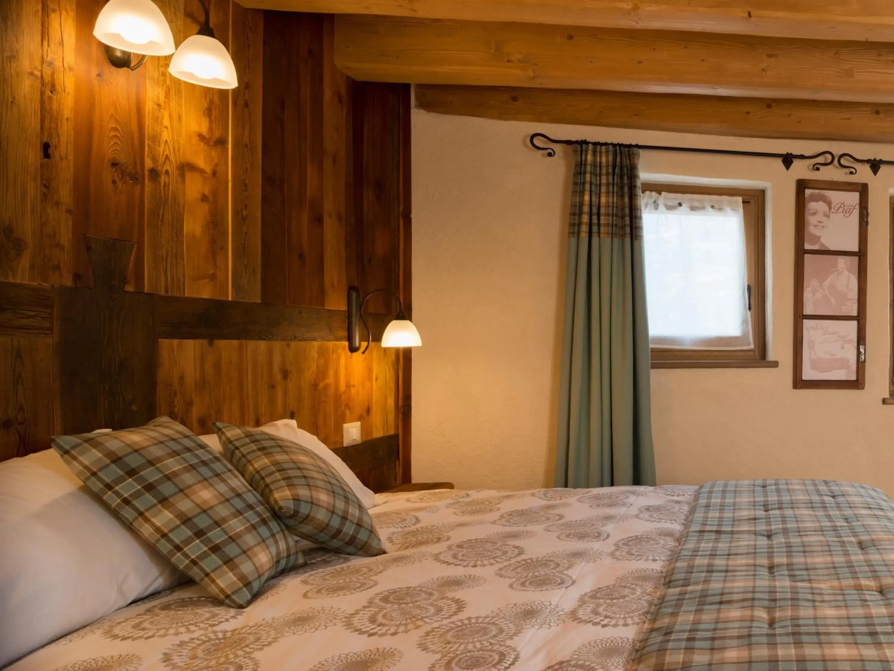 Standard Double Room in Chambres d'hôtes La Moraine Enchantée Standard Double Room in Chambres d'hôtes La Moraine Enchantée