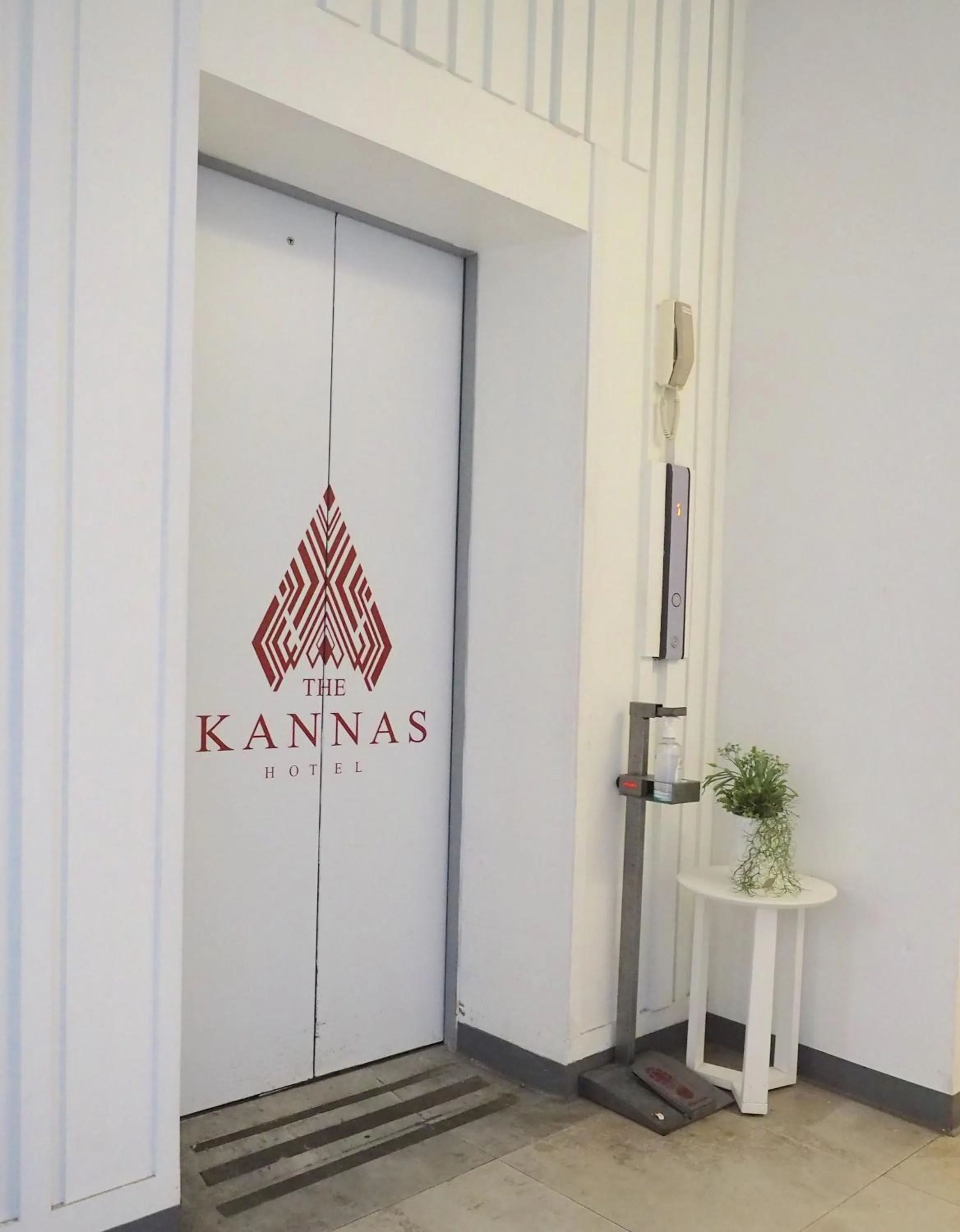 elevator in THE KANNAS Hotel & Serviced Apartment, Chiang Mai SHA Certified