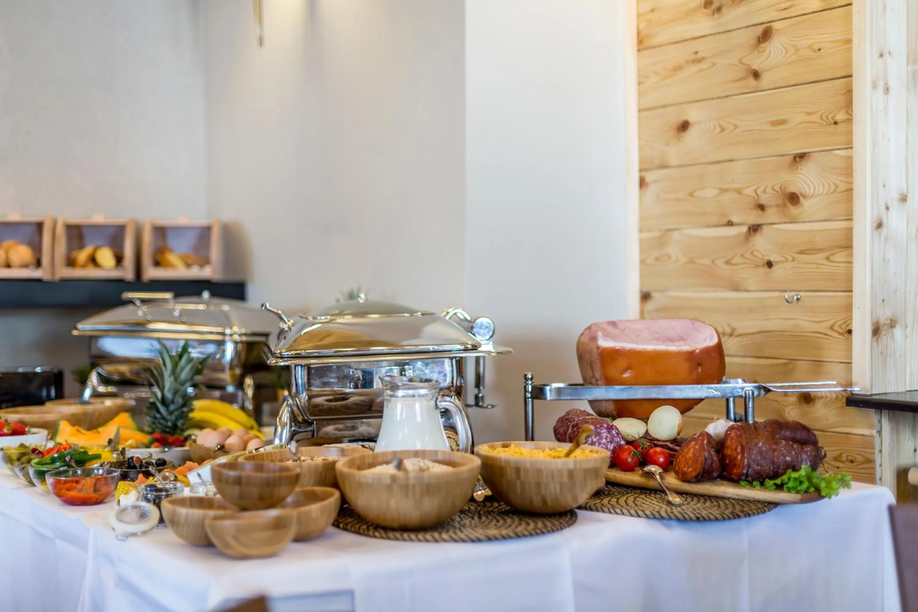 Food in Fenomen Plitvice Resort