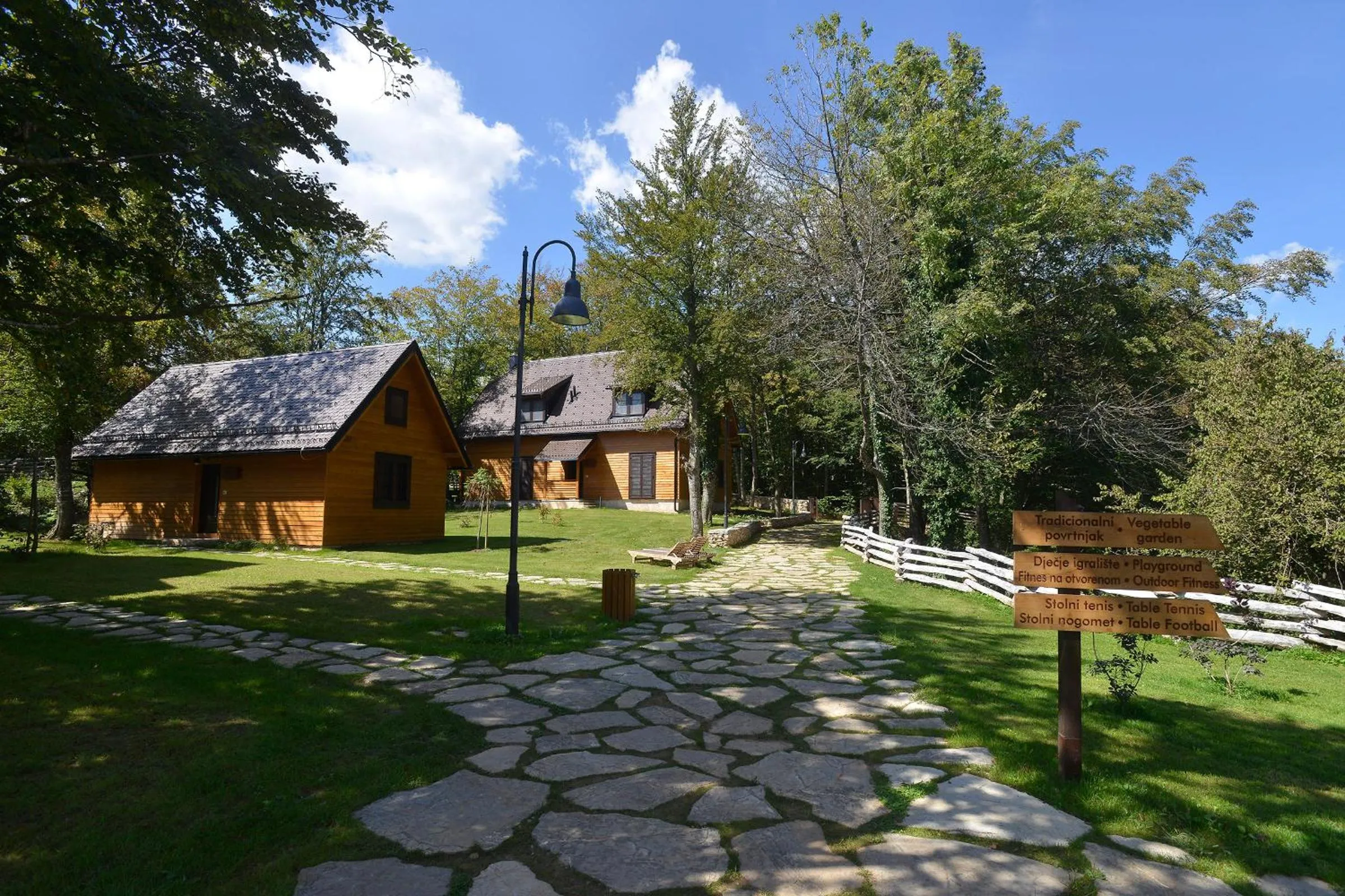 Property building in Fenomen Plitvice Resort