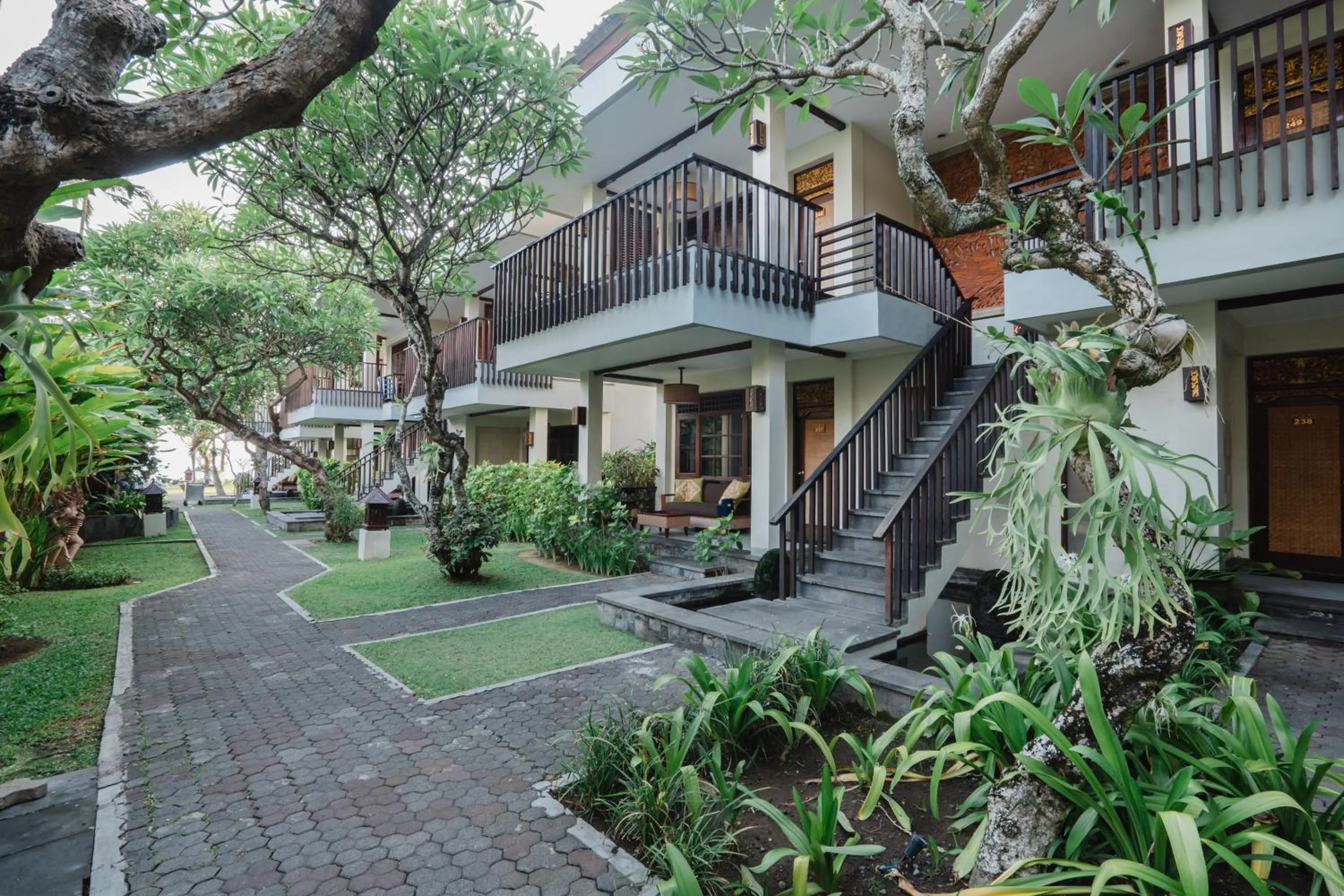 Garden in Ramayana Candidasa Beach Resort