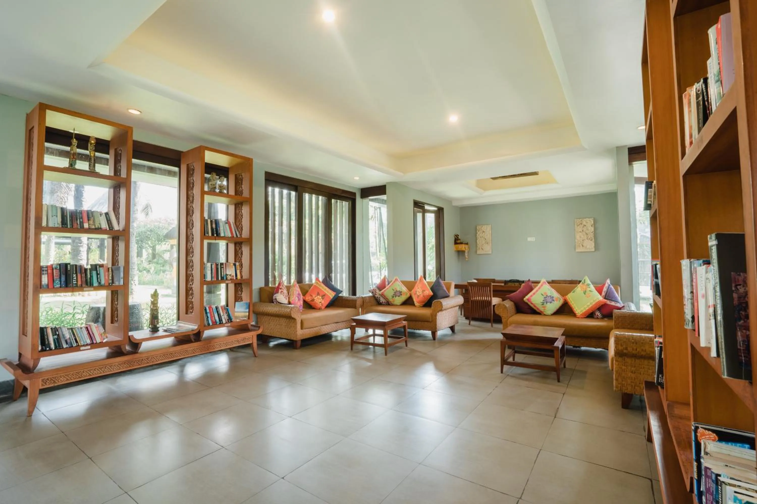 Lounge or bar in Ramayana Candidasa Beach Resort