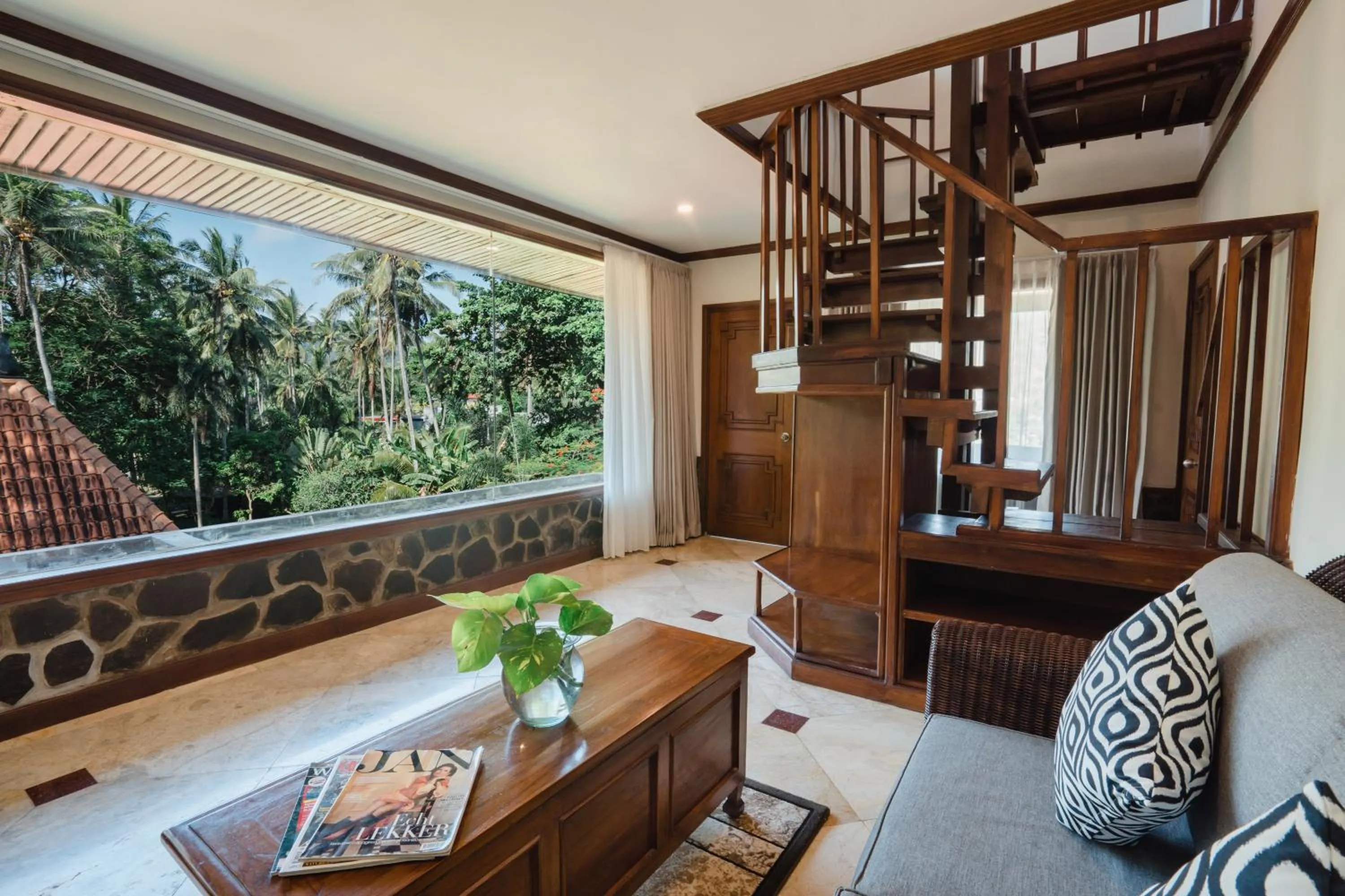 Living room in Ramayana Candidasa Beach Resort