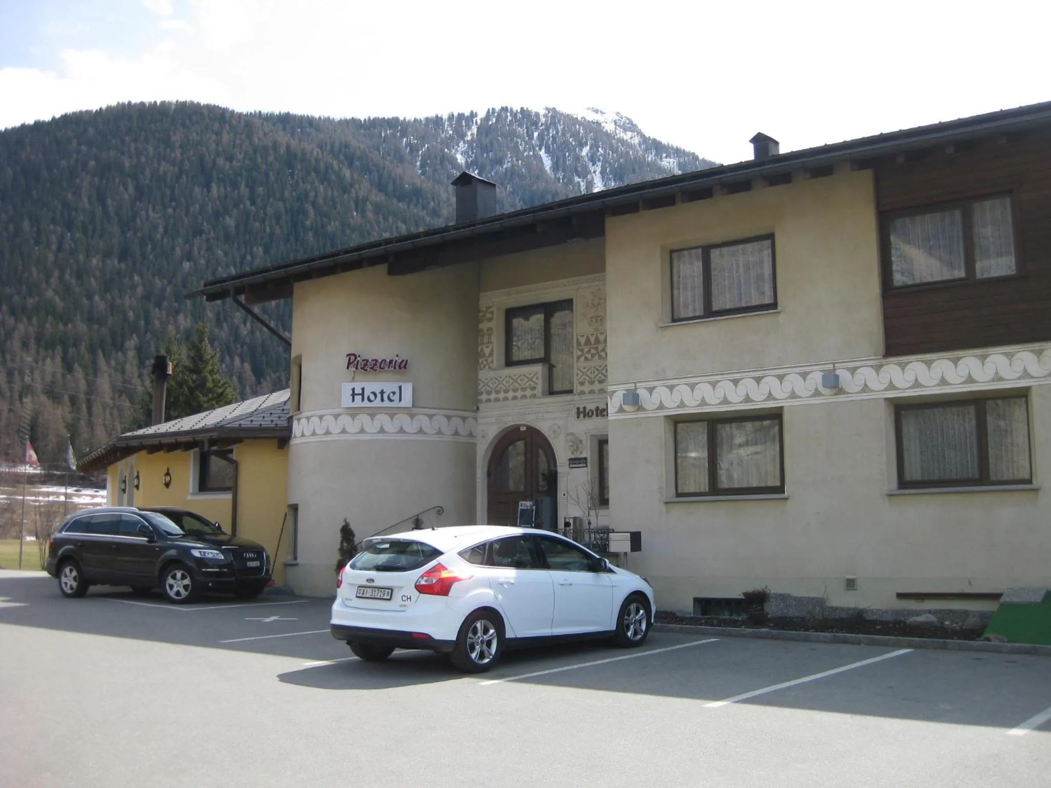 Facade/entrance in Hotel Pizzeria Selva
