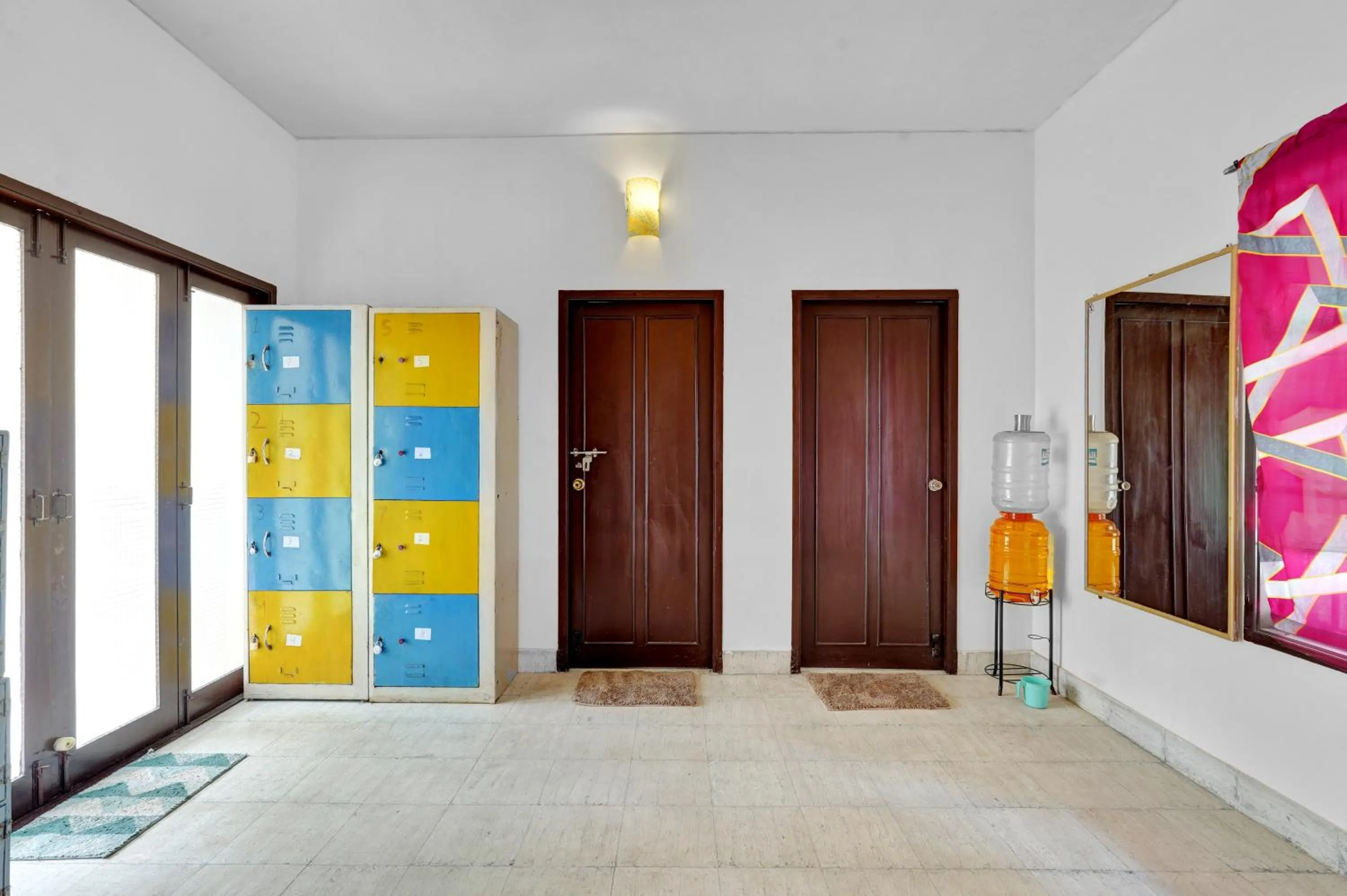 locker in Hostel Gandhi