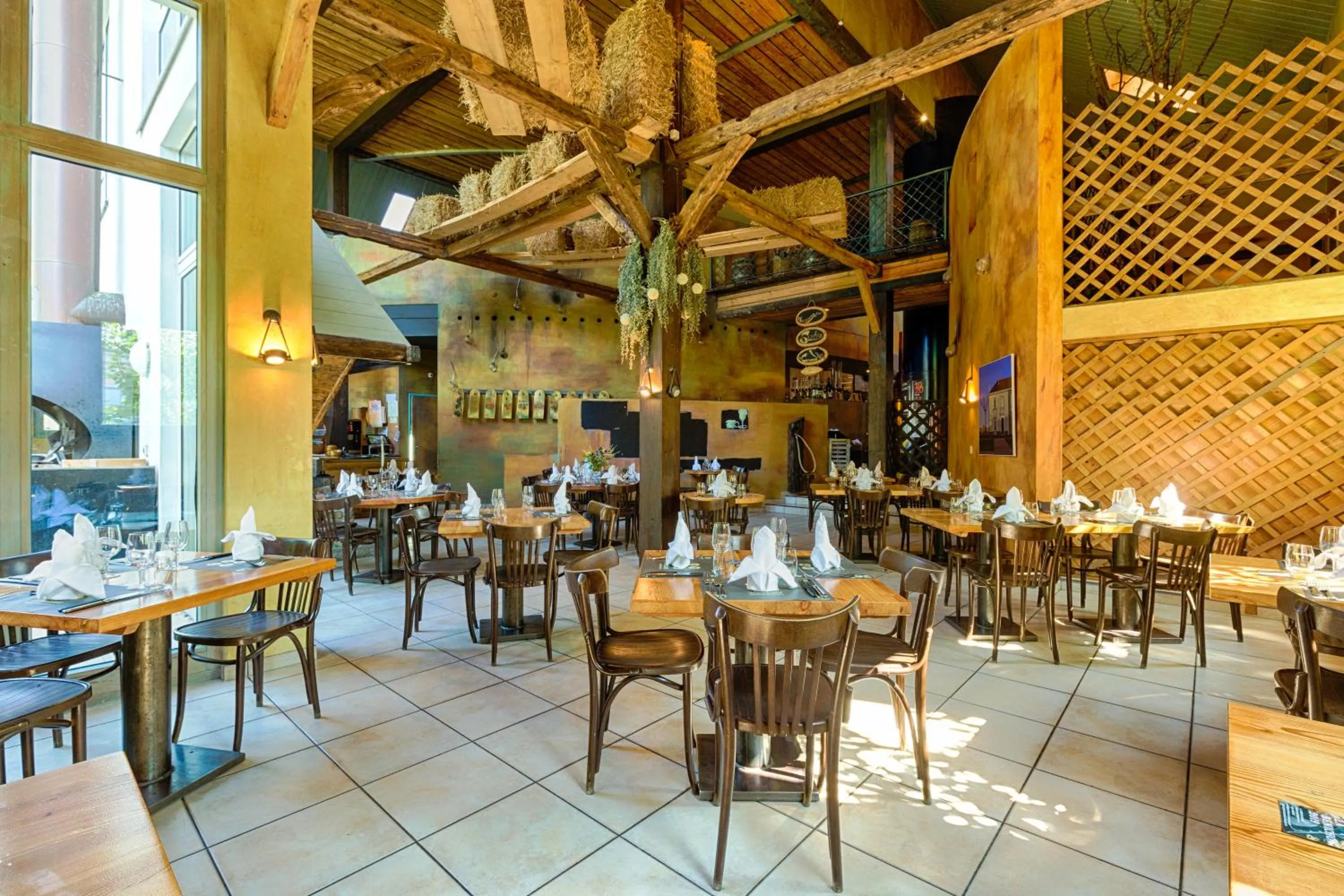 Nightclub / DJ in Hôtel la Croix Blanche