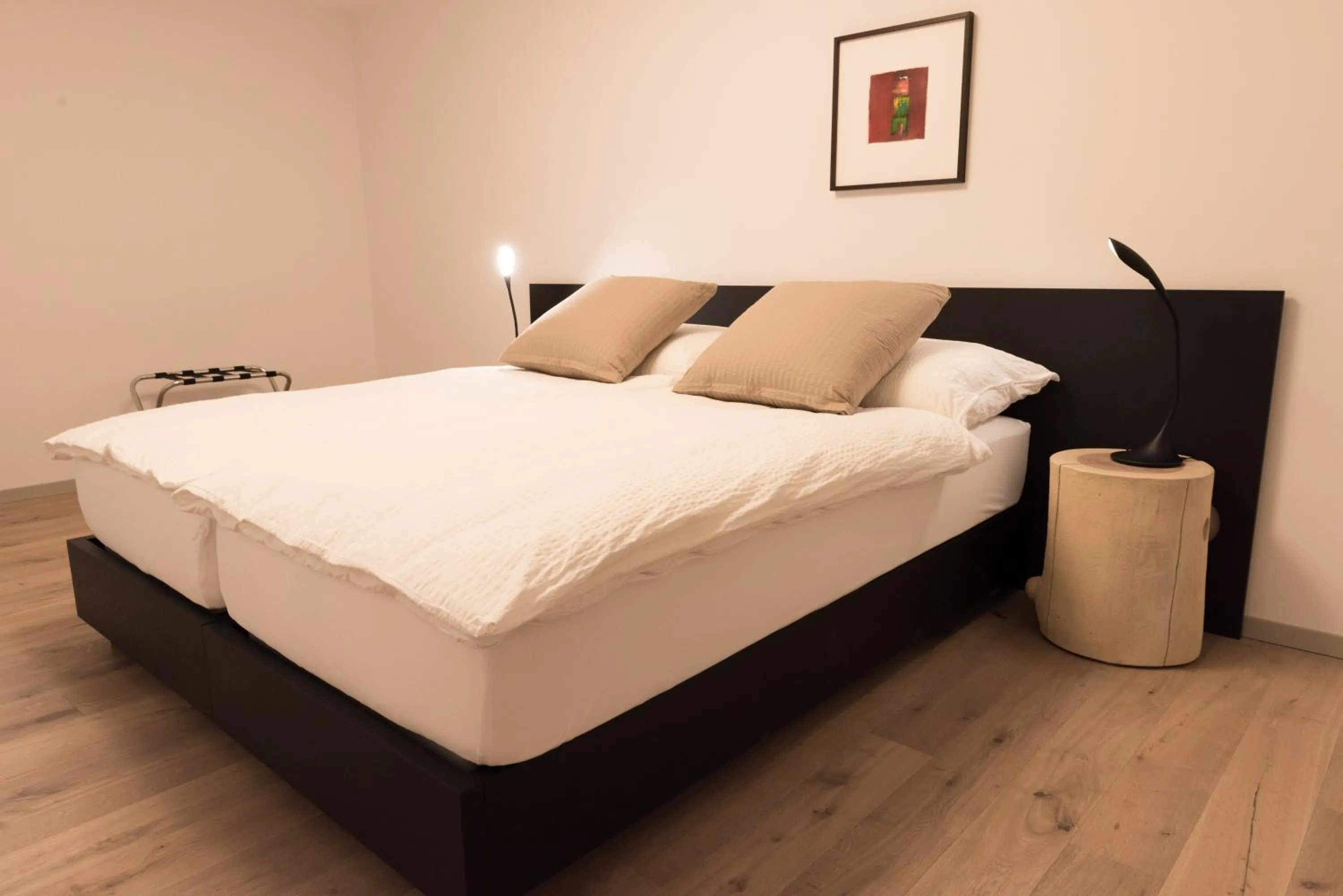 Bed in Hôtel la Croix Blanche