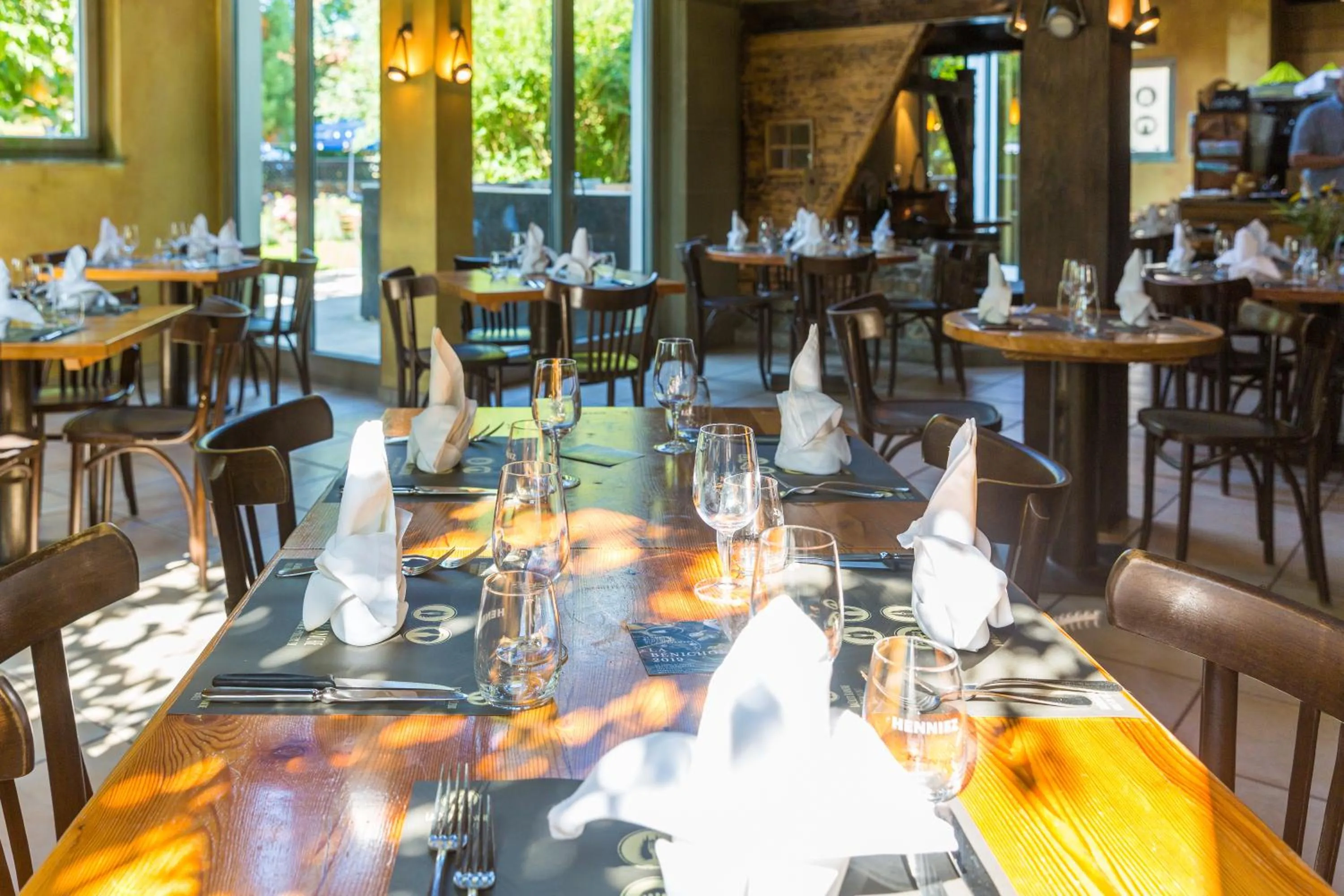 Restaurant/places to eat in Hôtel la Croix Blanche