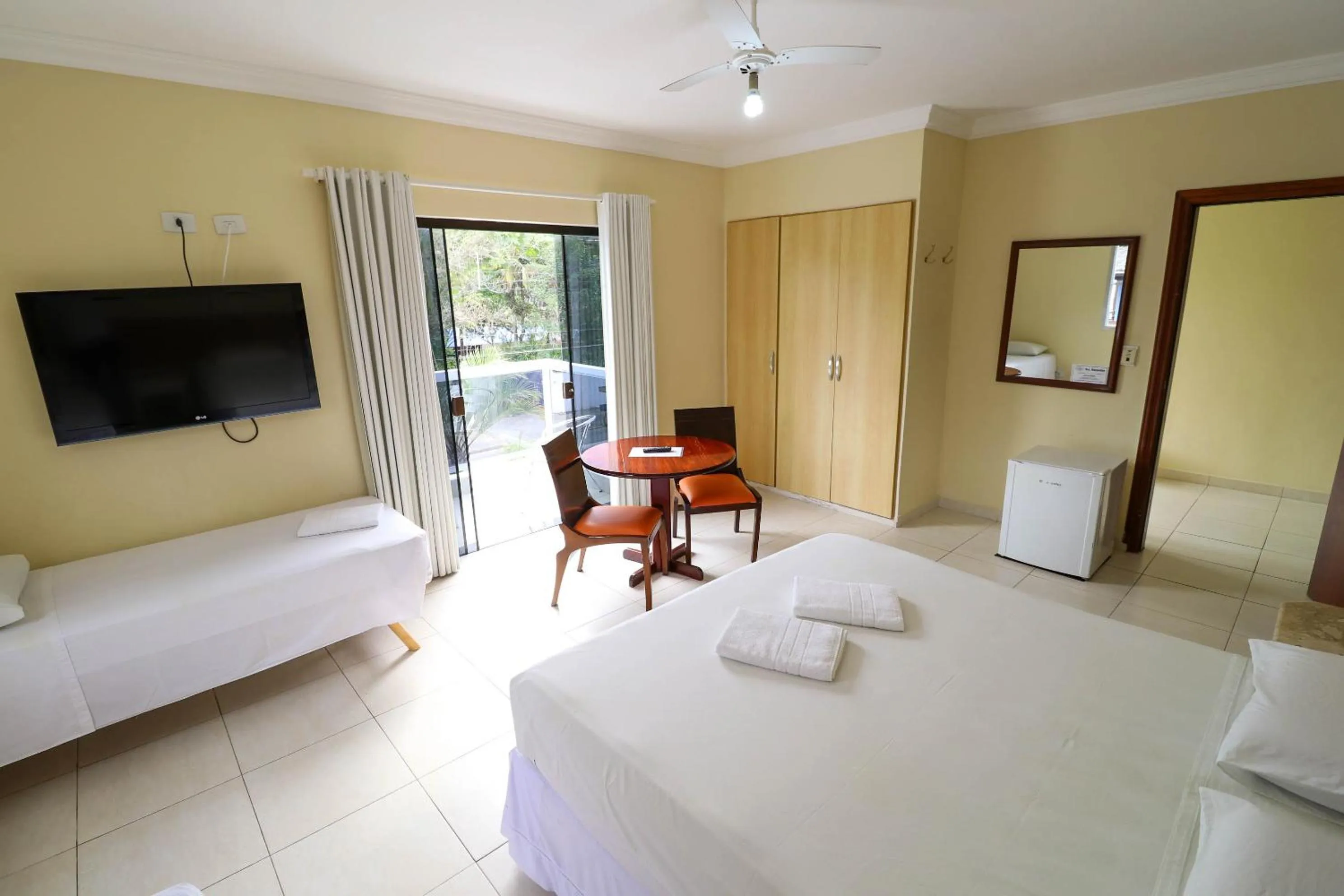 Bed in Charme Hotel Guarujá Frente Mar