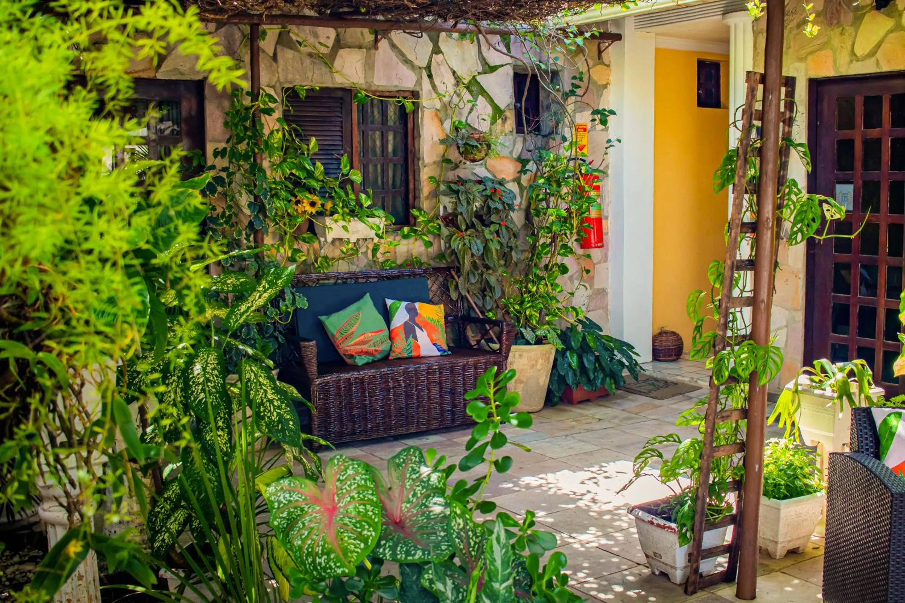 Patio in Castelo Beach Hotel