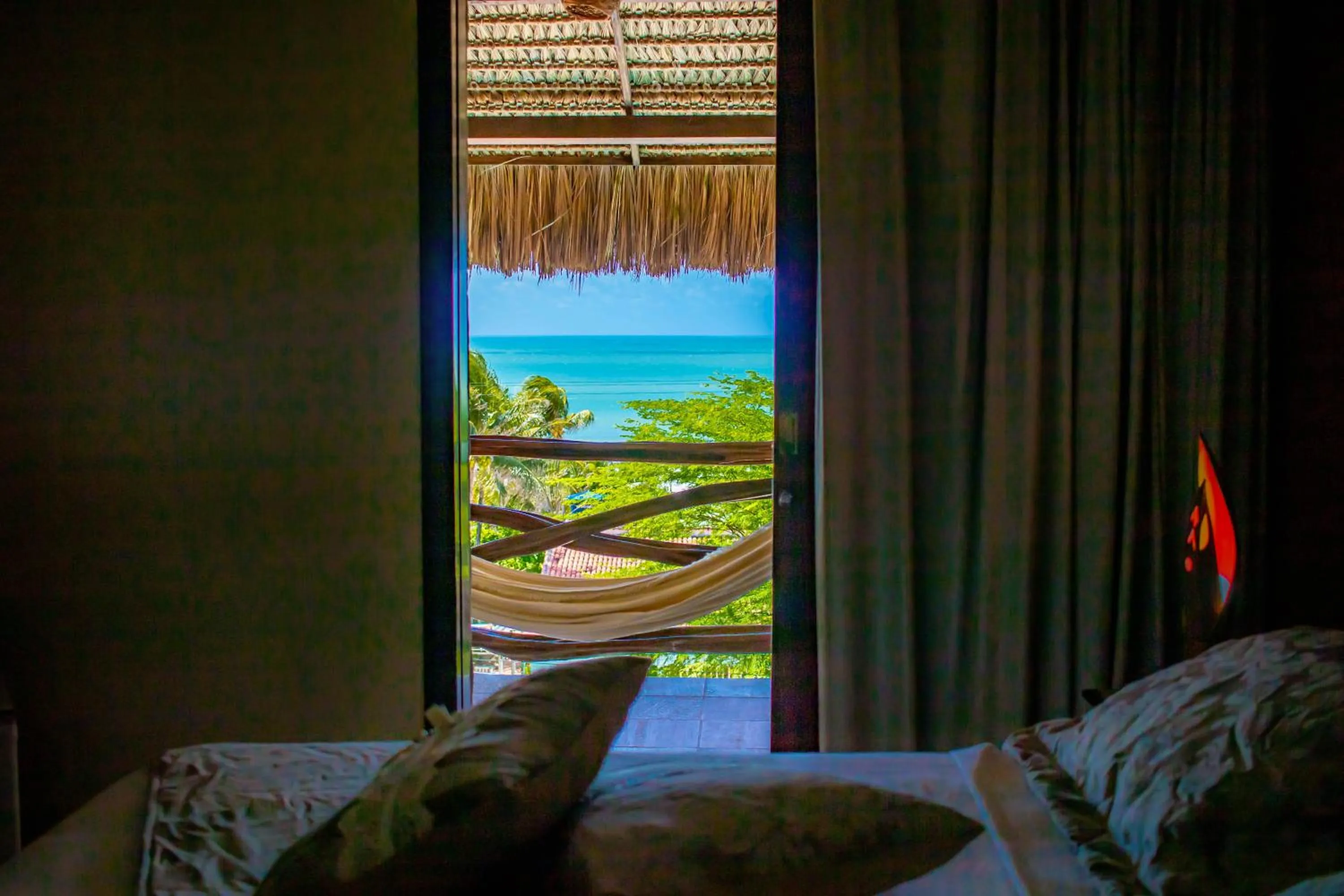 Bed in Castelo Beach Hotel