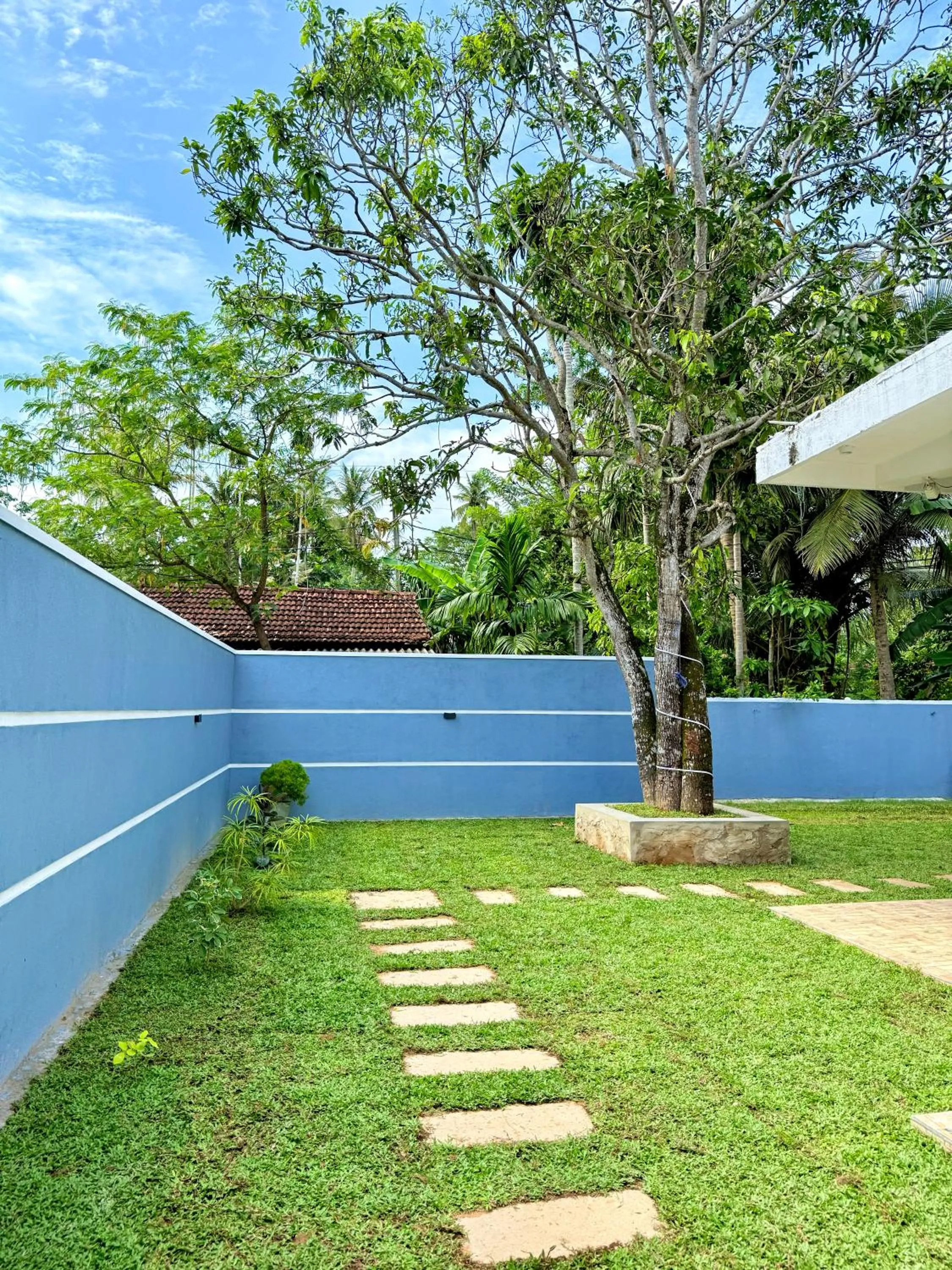Day in Sasmika Villa Surf and Yoga Hostel