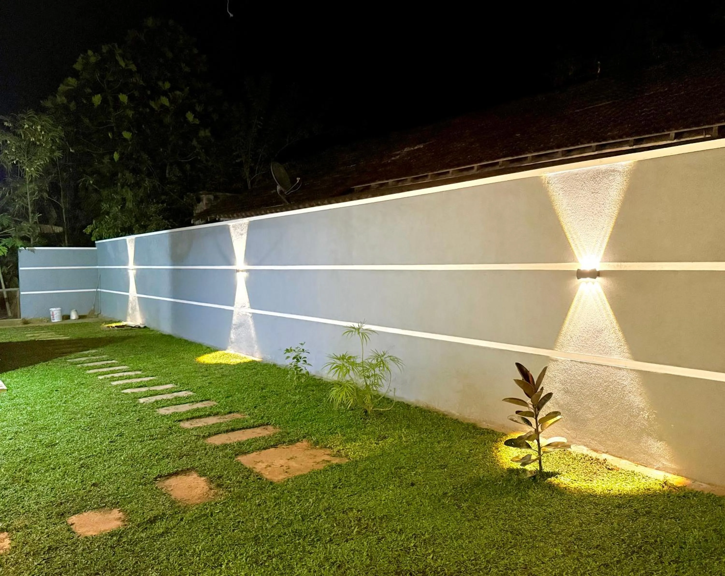 Night in Sasmika Villa Surf and Yoga Hostel