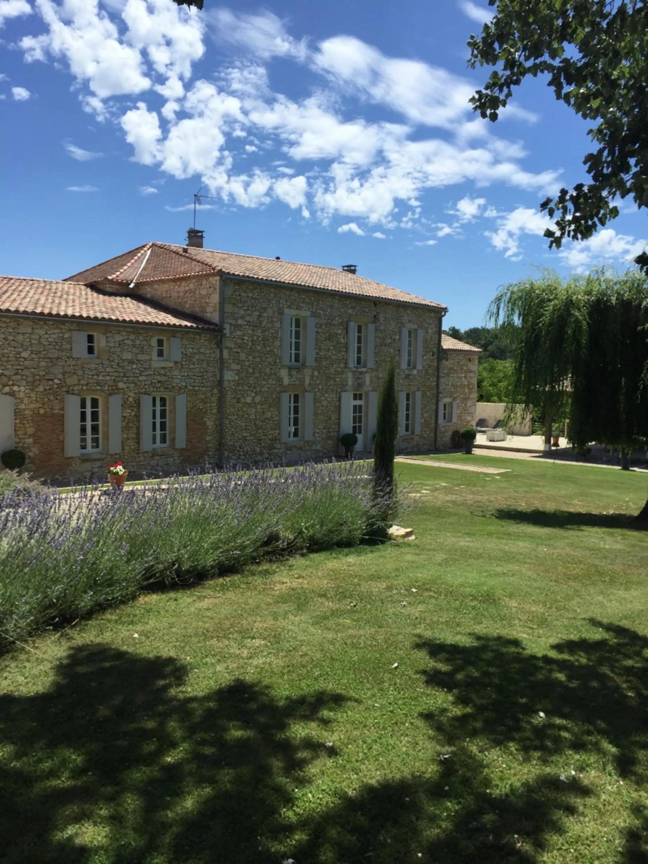 Property building in La Girarde