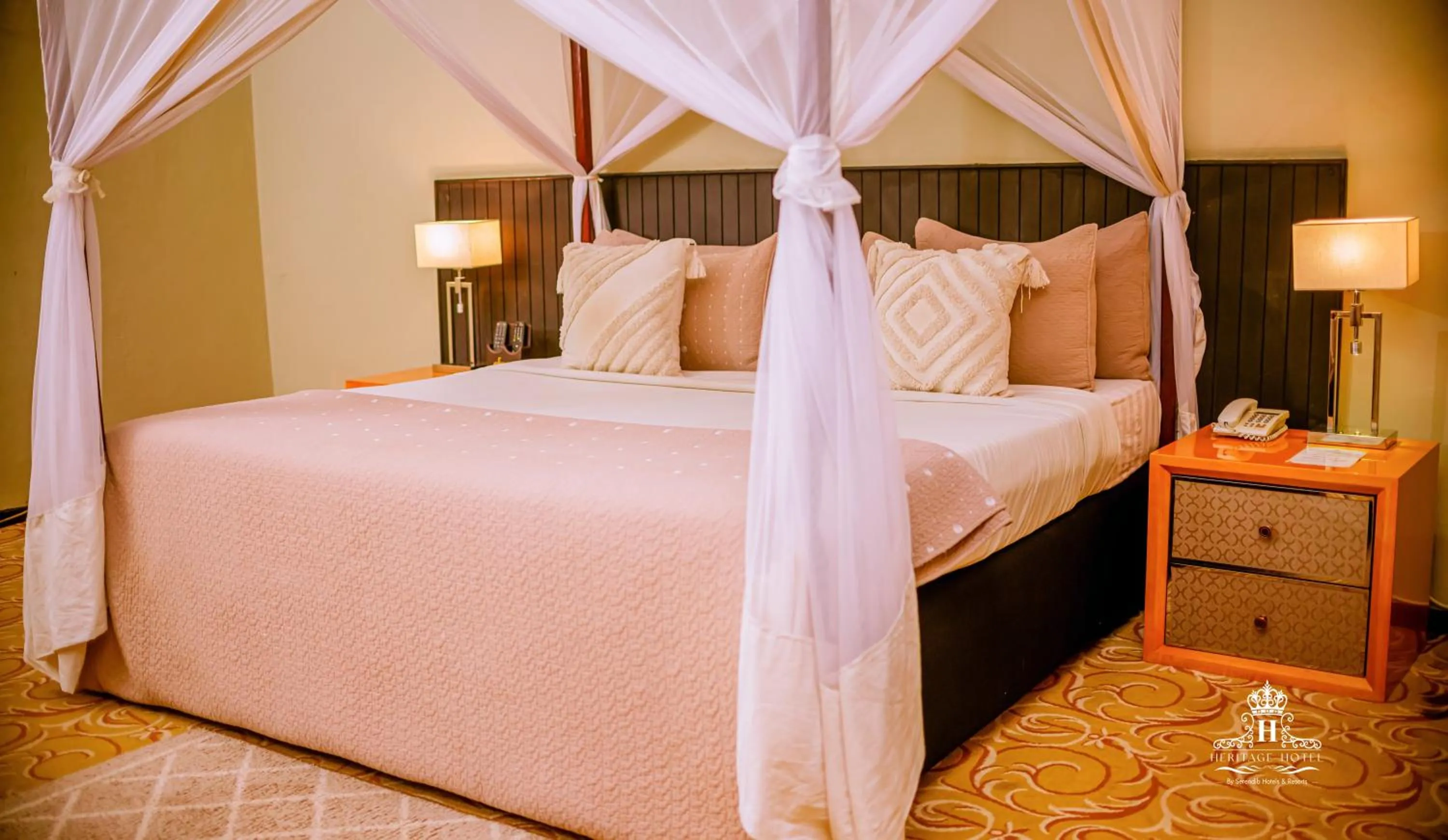 Bed in Heritage by Serendib