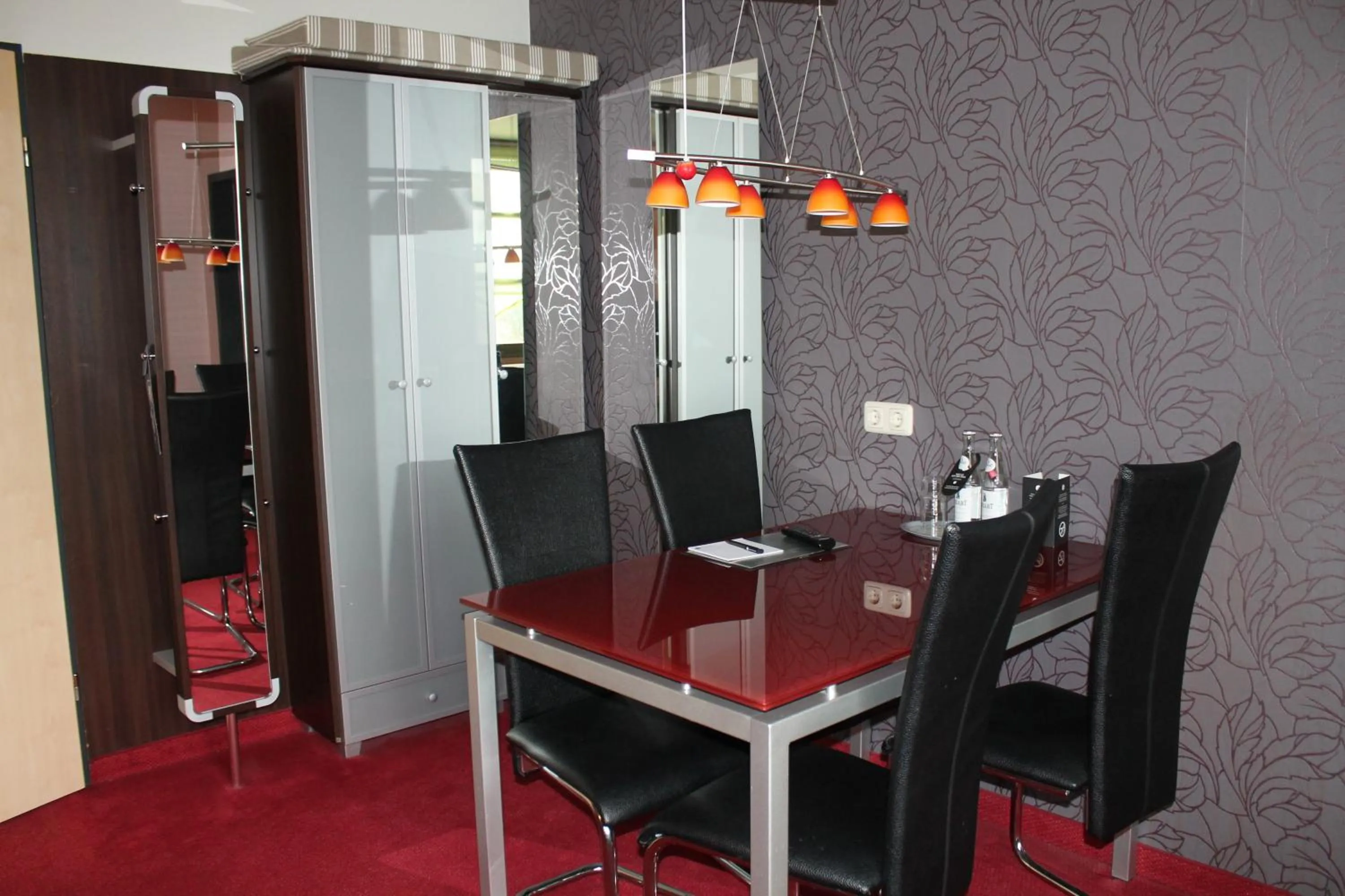 Seating area in Arthotel ANA Aura