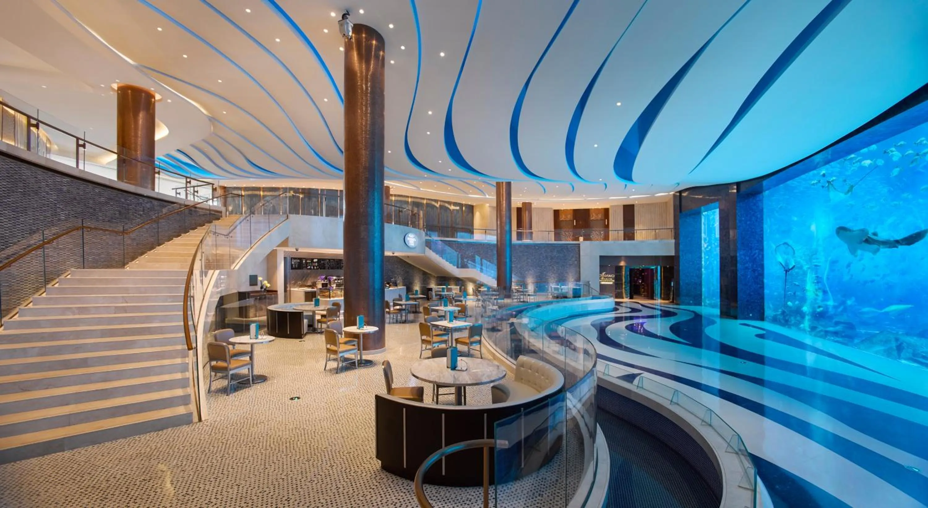 Lounge or bar in Atlantis Sanya