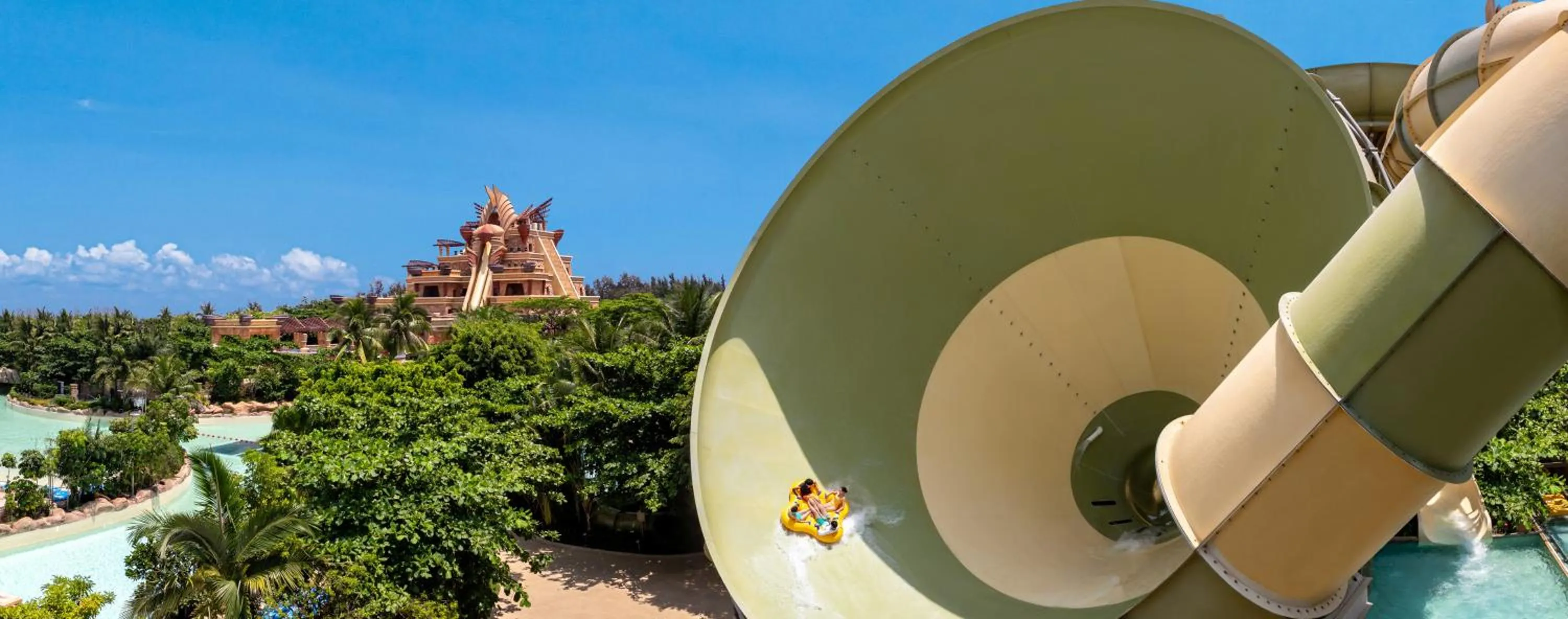 Aqua park in Atlantis Sanya