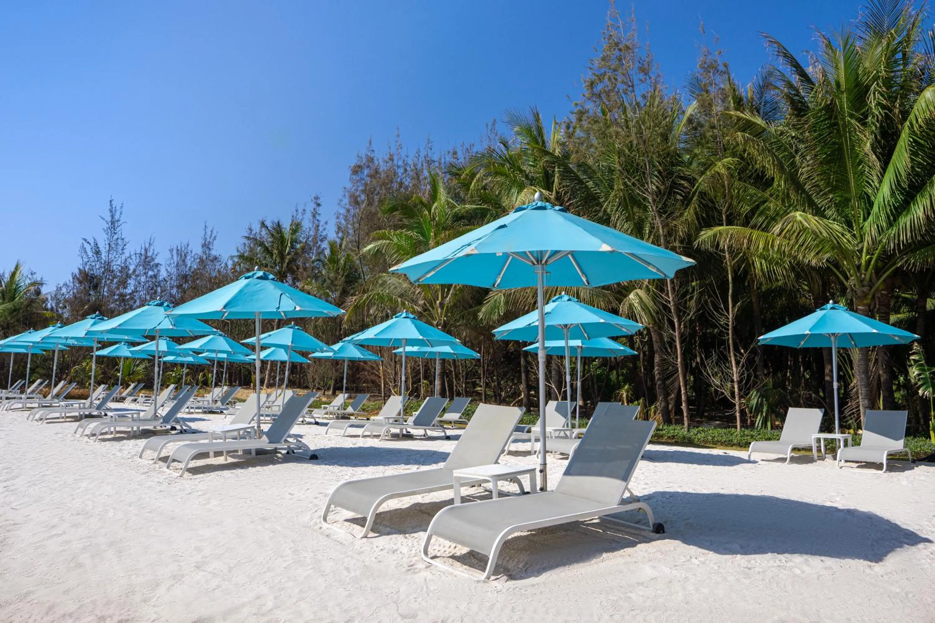 Beach in Atlantis Sanya