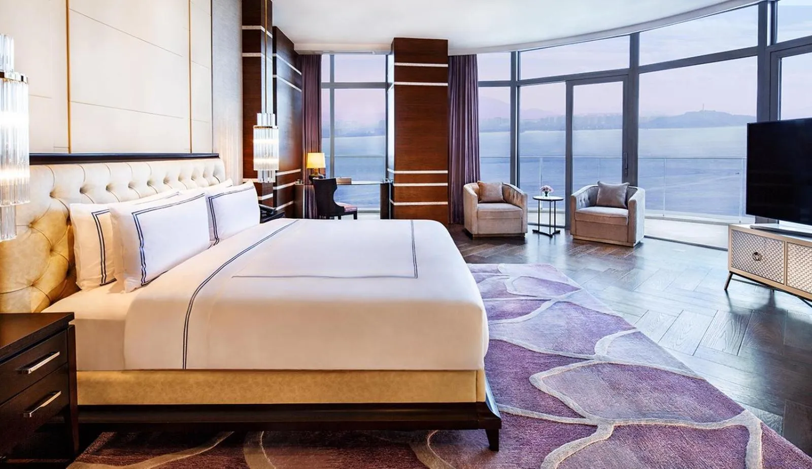 Photo of the whole room, Bed in Atlantis Sanya