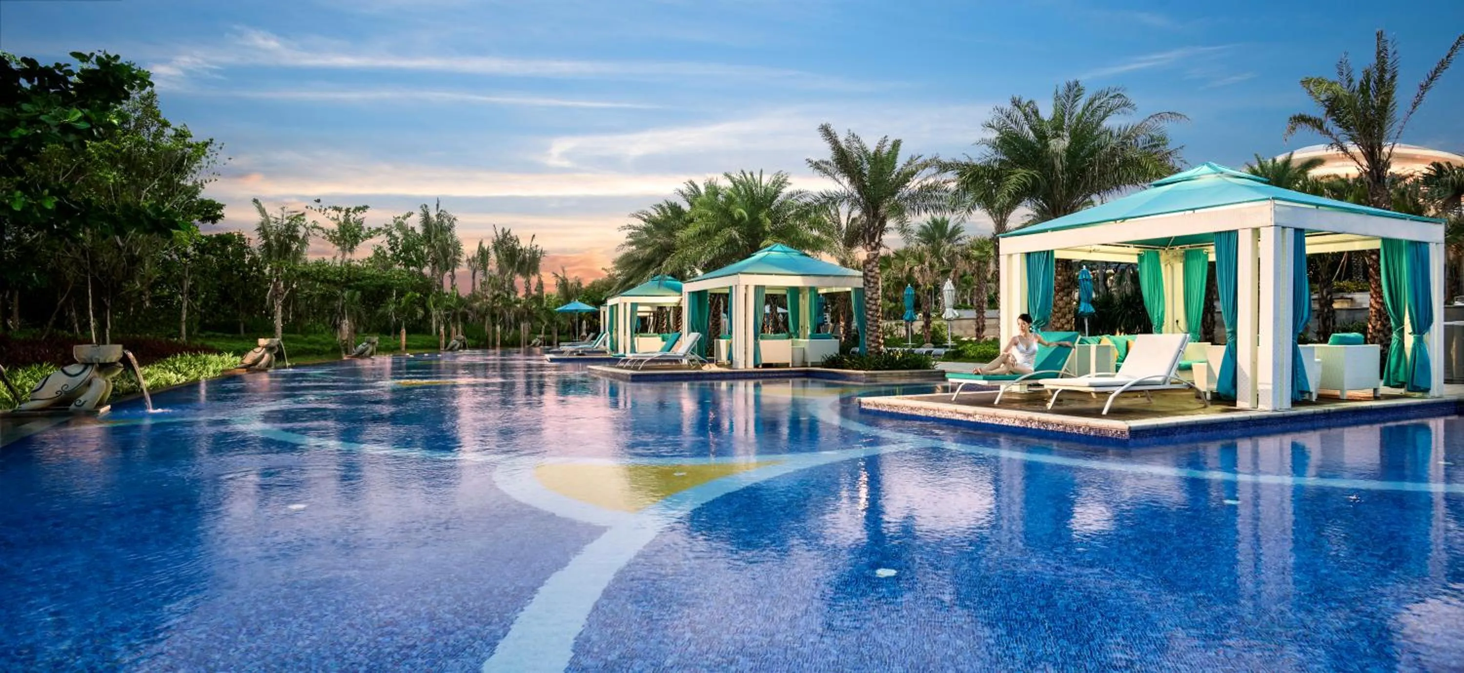 Swimming pool in Atlantis Sanya