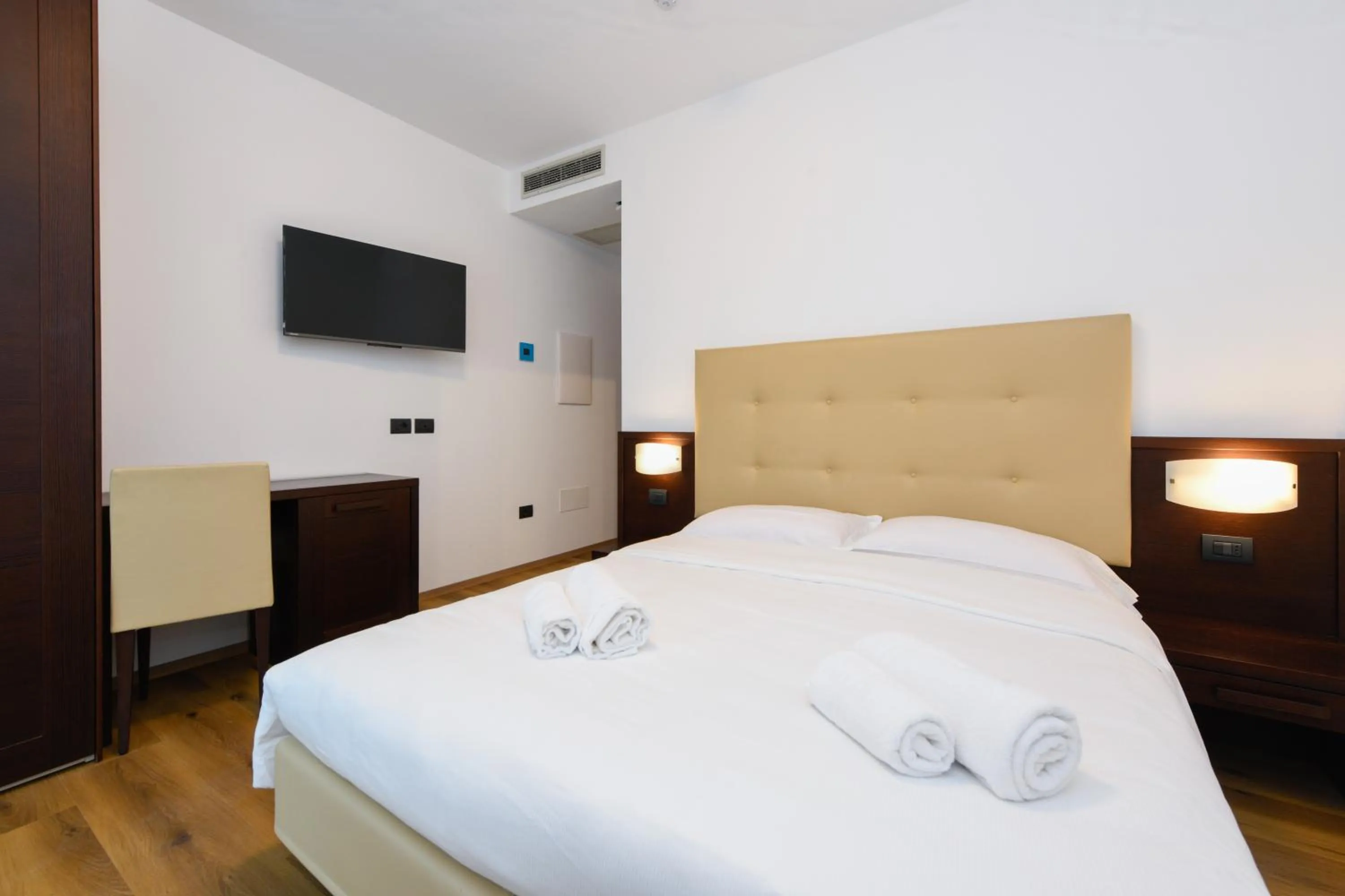 TV and multimedia, Bed in Hotel Bellavista