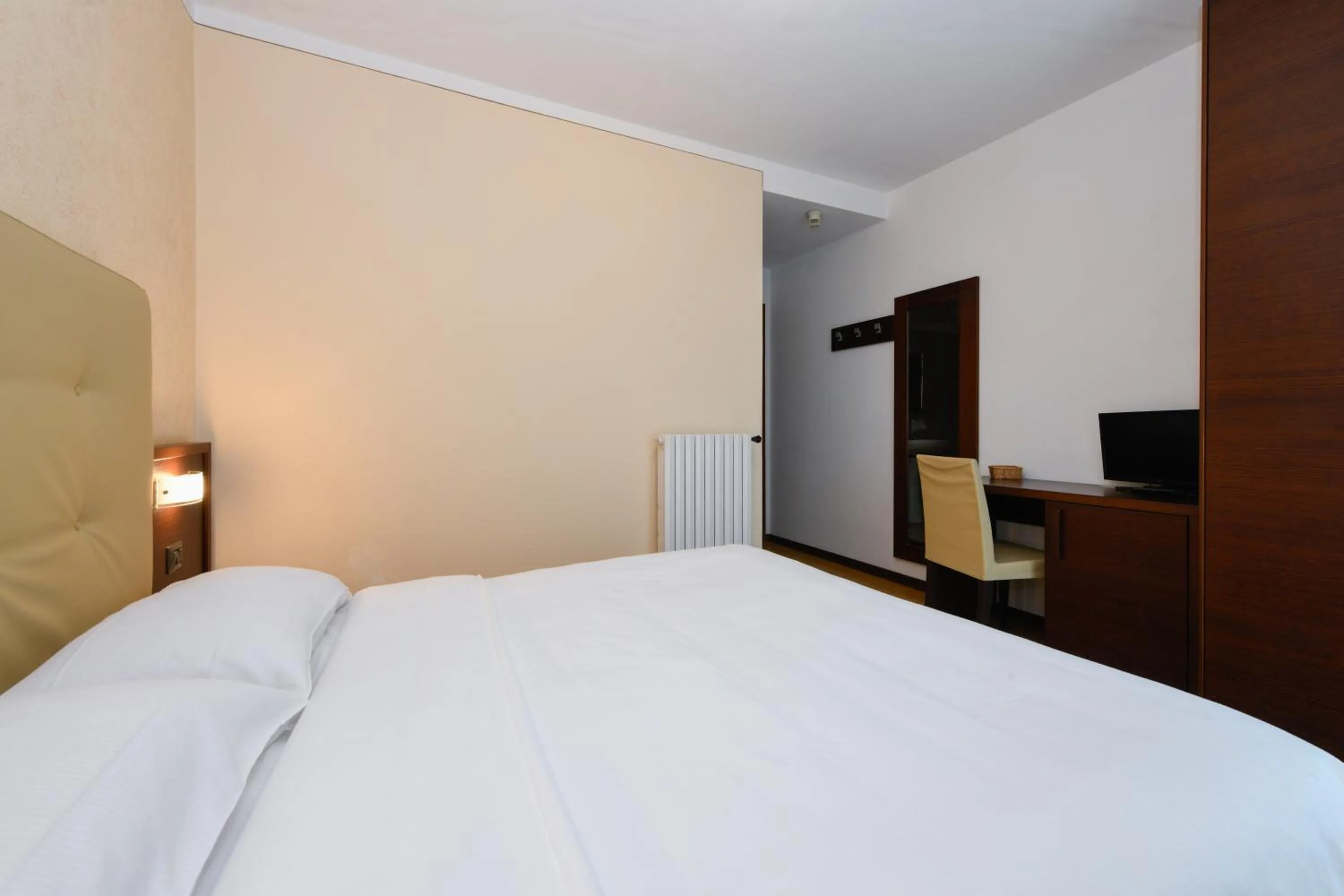 Bedroom, Bed in Hotel Bellavista