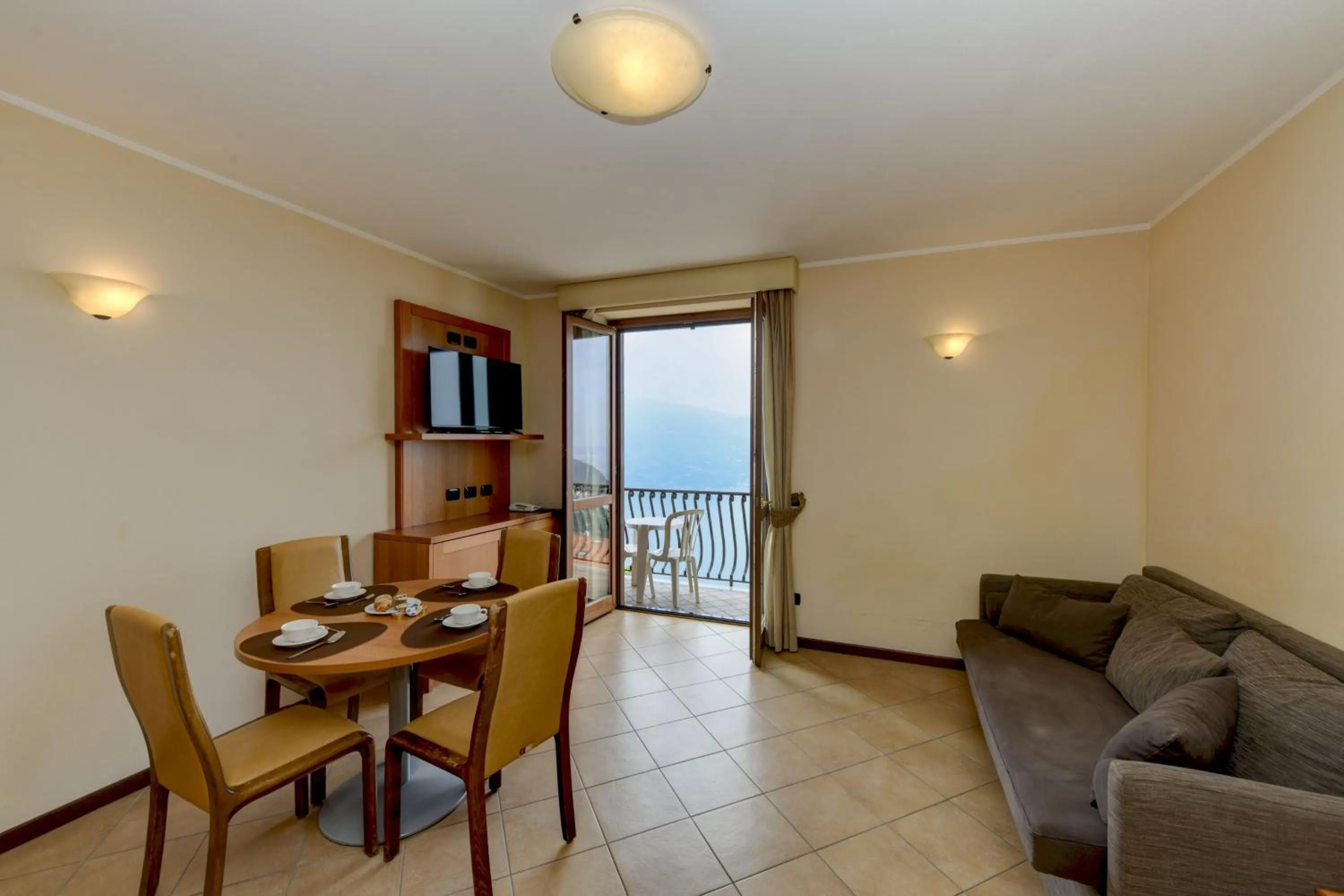 TV and multimedia in Hotel Bellavista