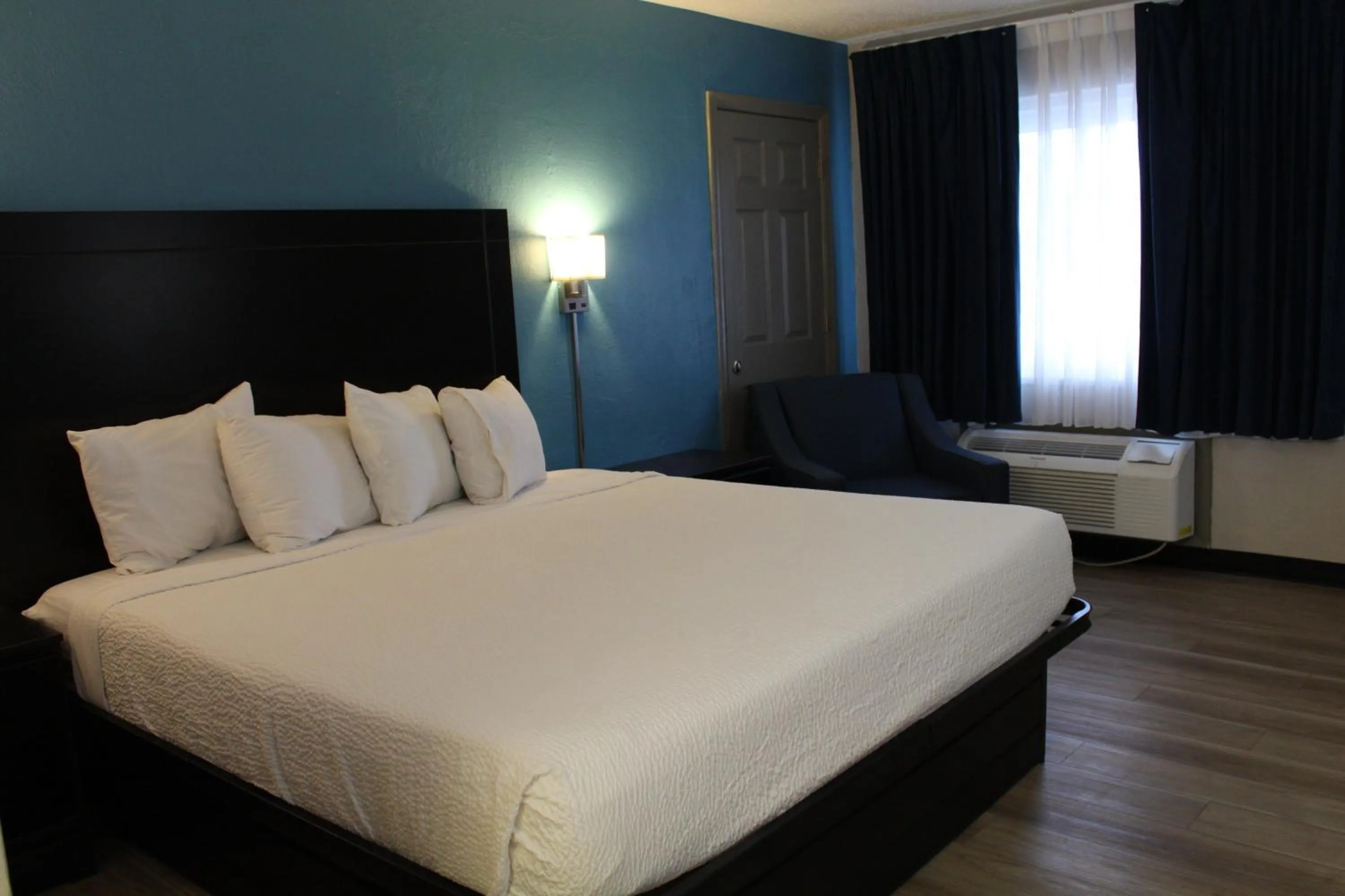 Bed in Days Inn by Wyndham Wrightstown McGuire AFB Bordentown