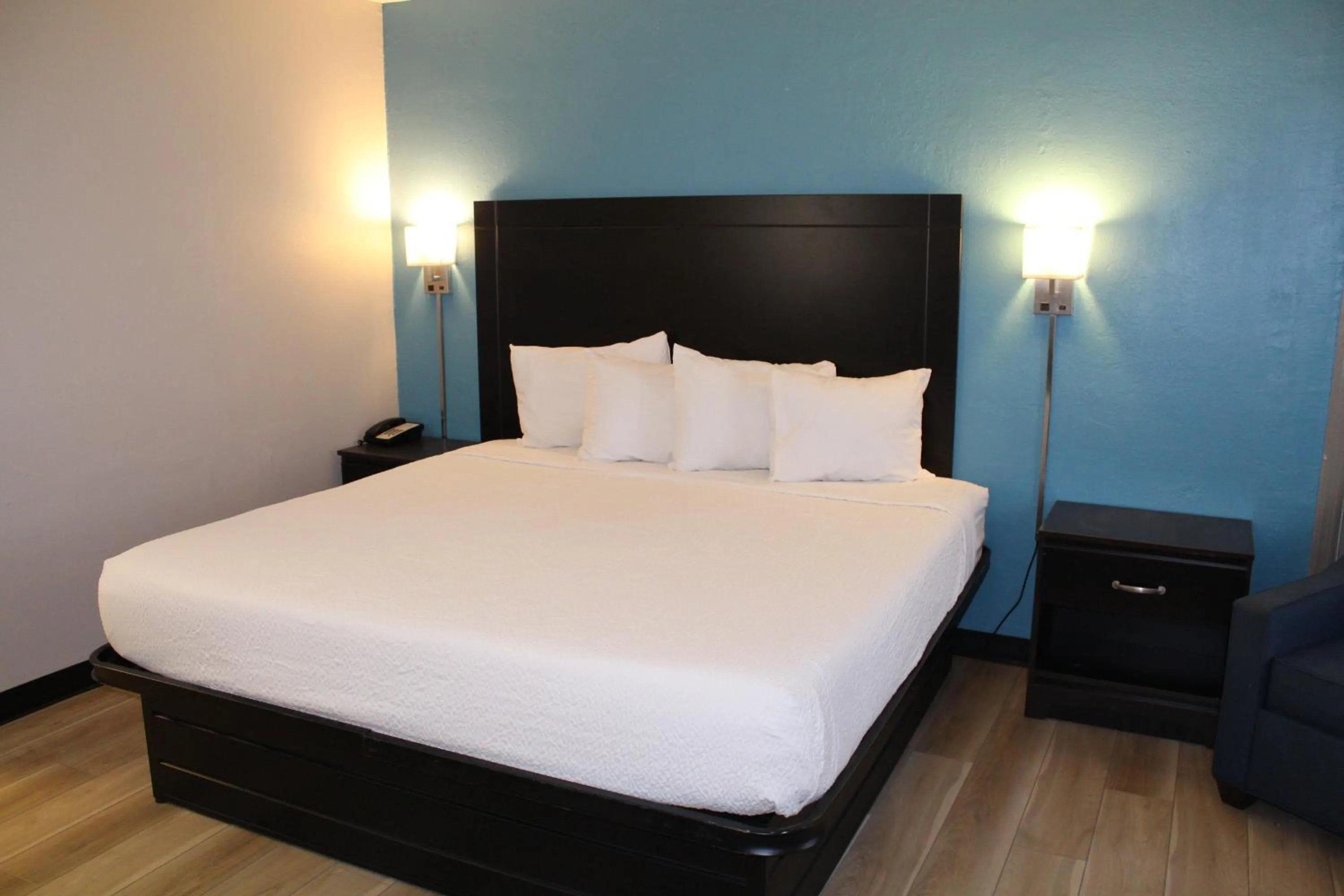 Bed in Days Inn by Wyndham Wrightstown McGuire AFB Bordentown