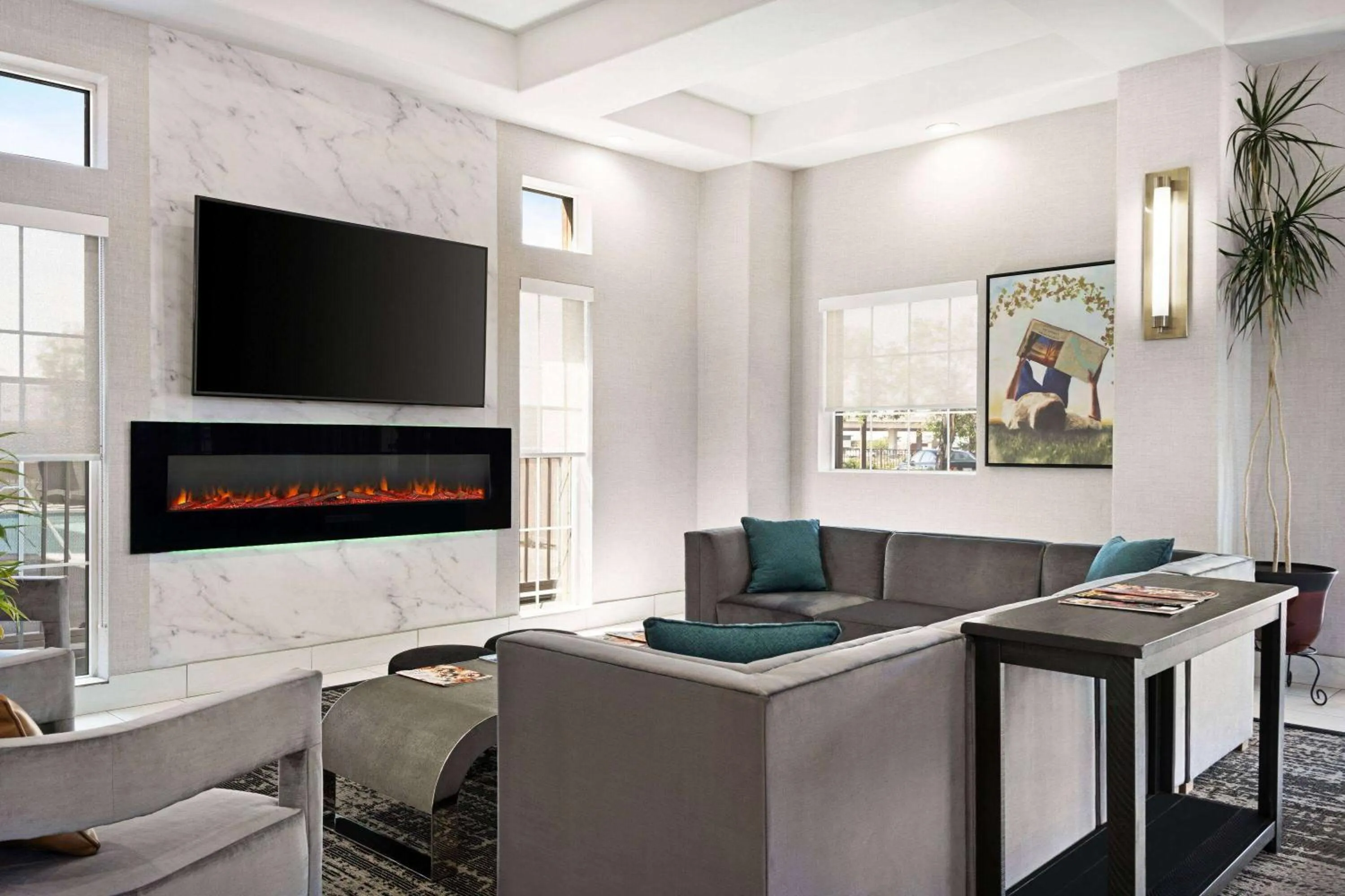 Lobby or reception in La Quinta by Wyndham Hesperia Victorville