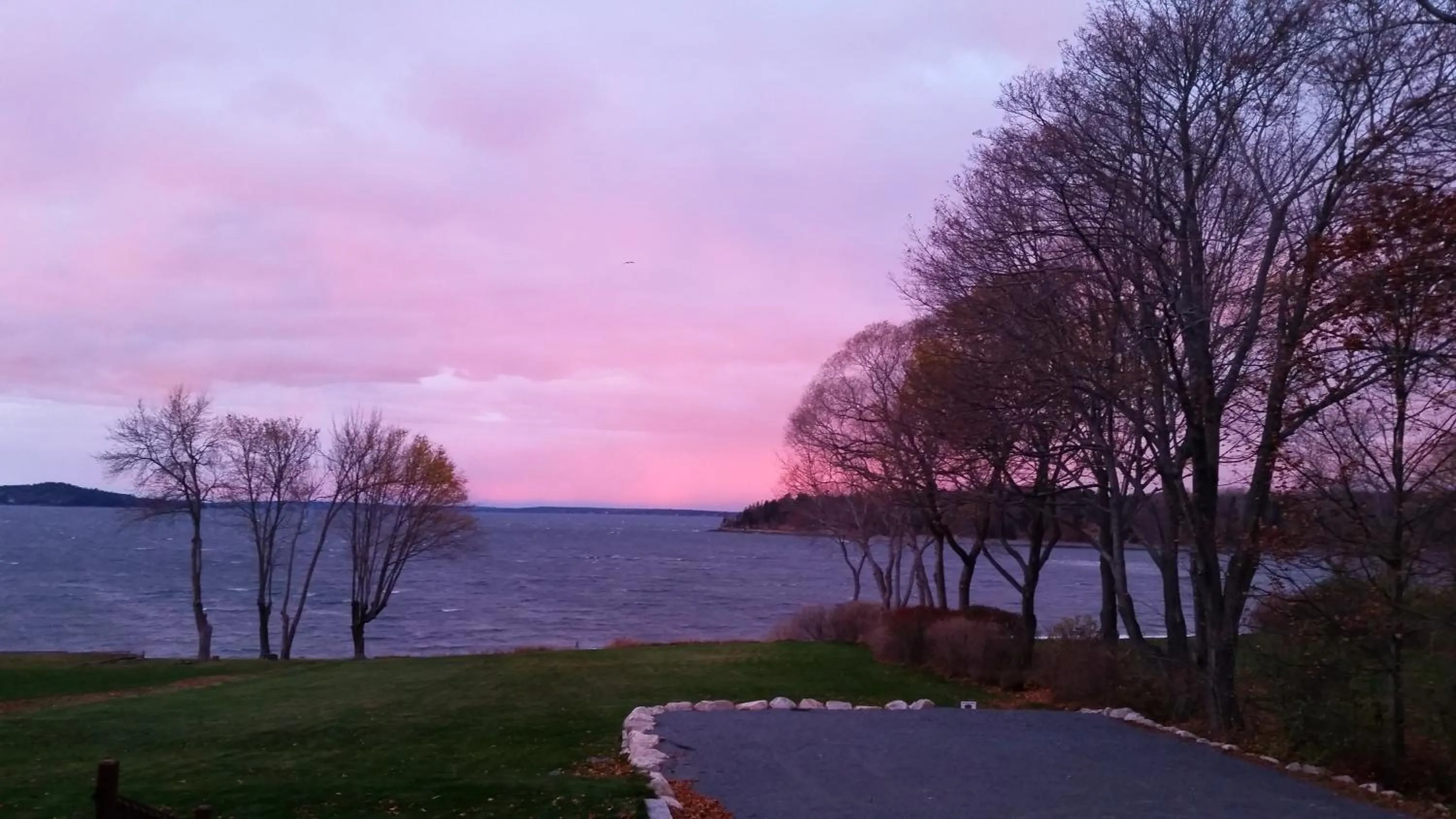 Spring in Saltair Inn Waterfront B&B