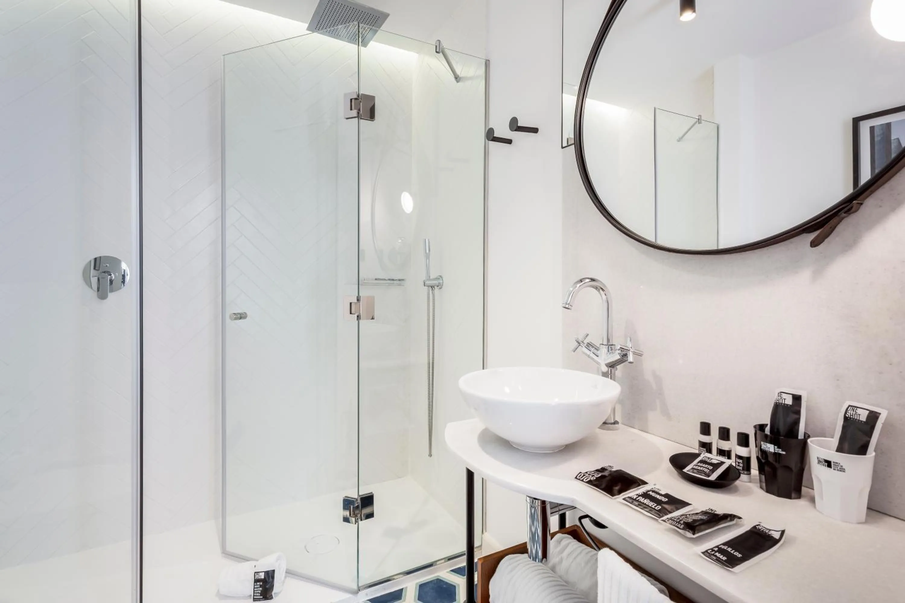 Bathroom in One Shot Conde Torrejón