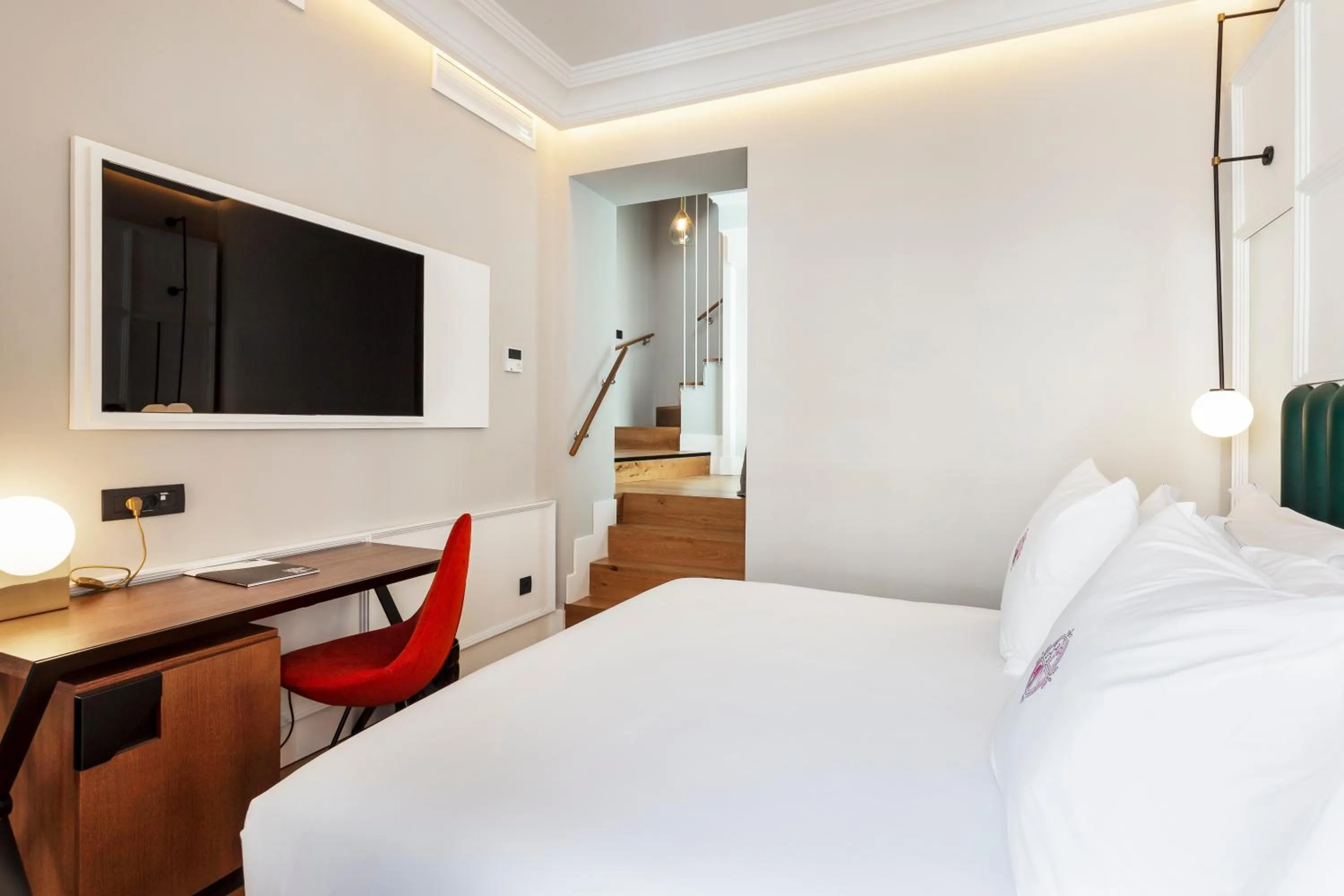 Bedroom, Bed in One Shot Conde Torrejón