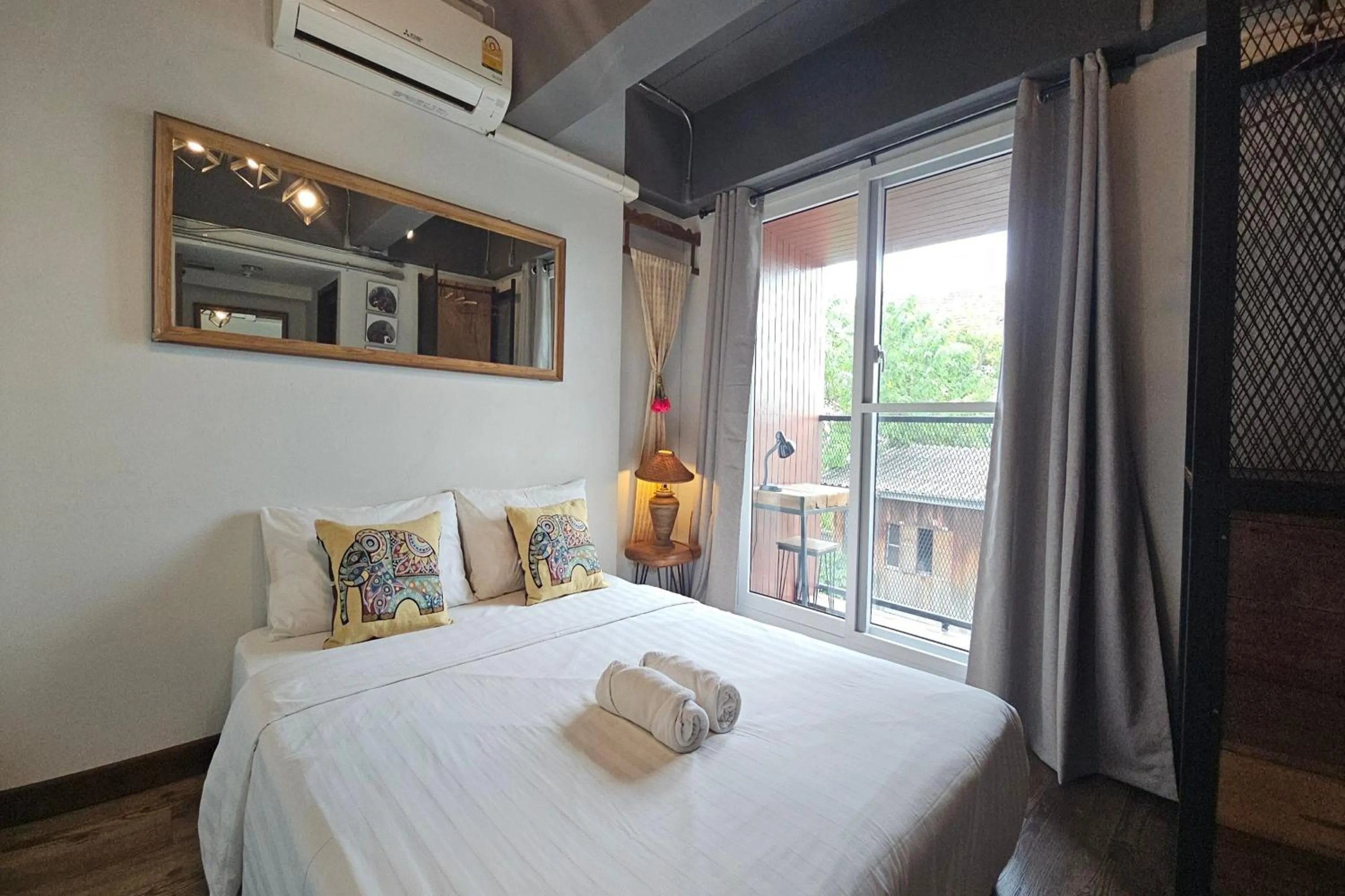 Bedroom, Bed in 33 Poshtel