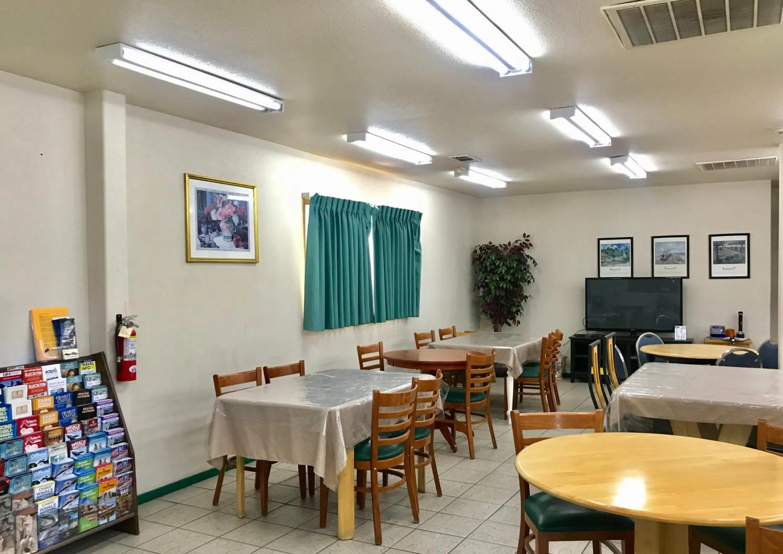Restaurant/places to eat in Sunrise Inn