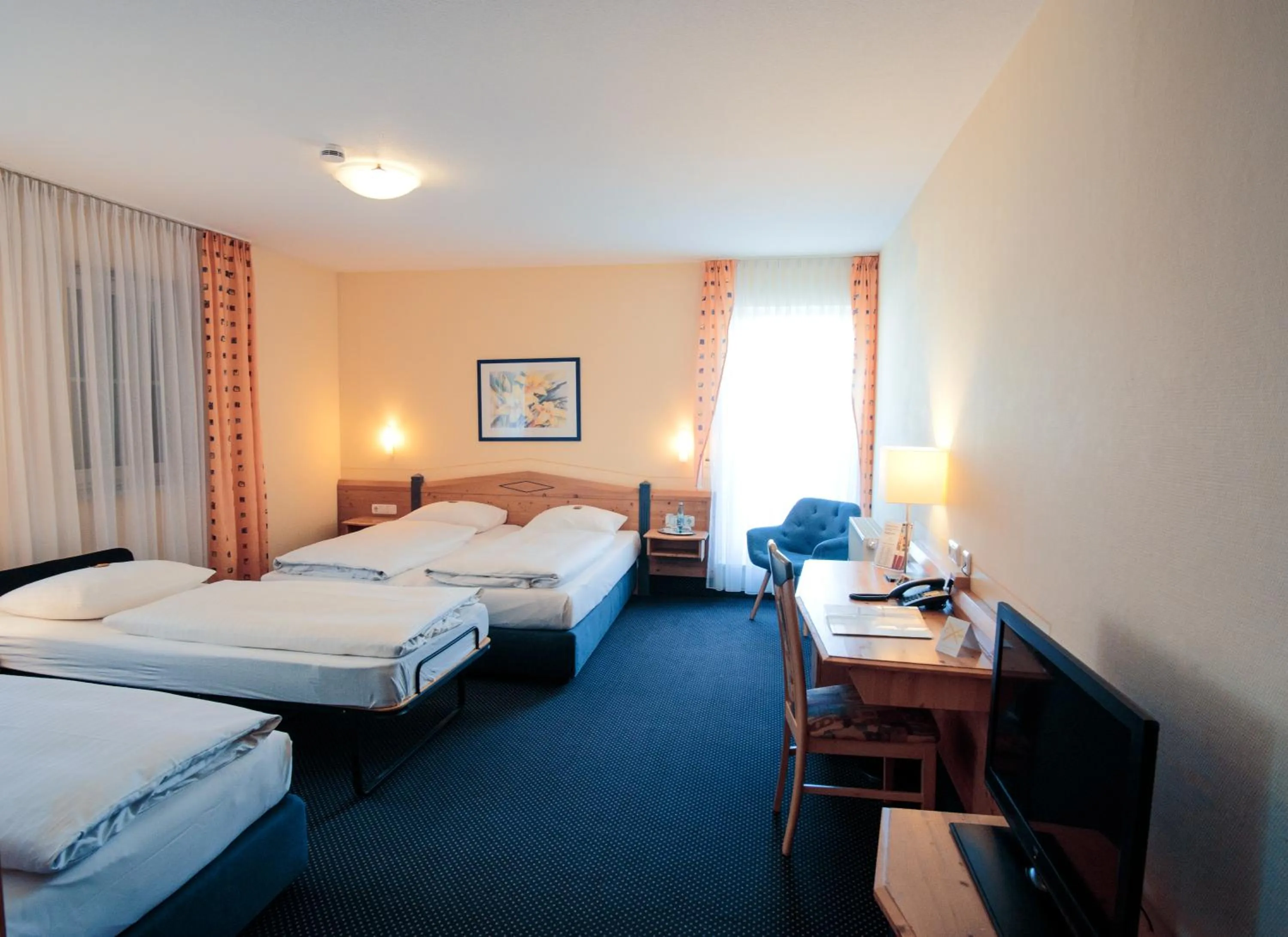 Photo of the whole room, Bed in Hotel Waldeck Garni