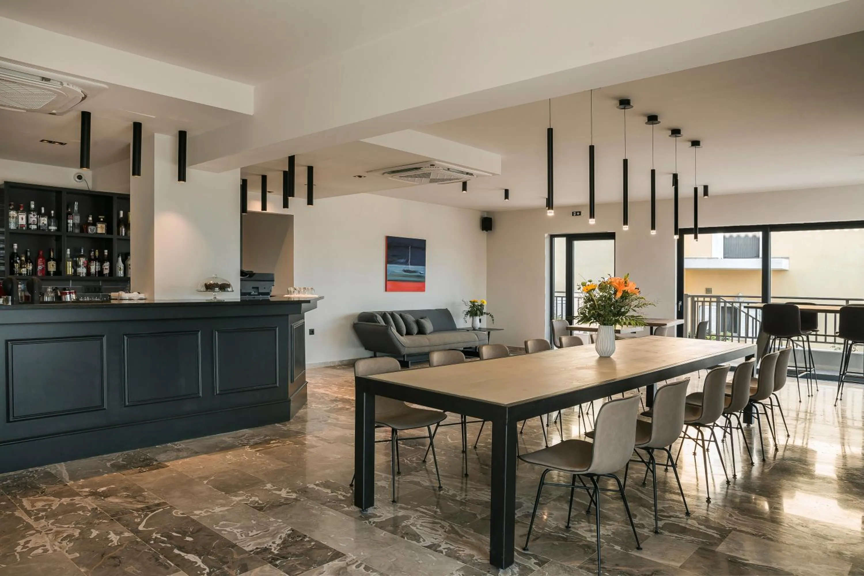 Restaurant/places to eat in Skala Hotel