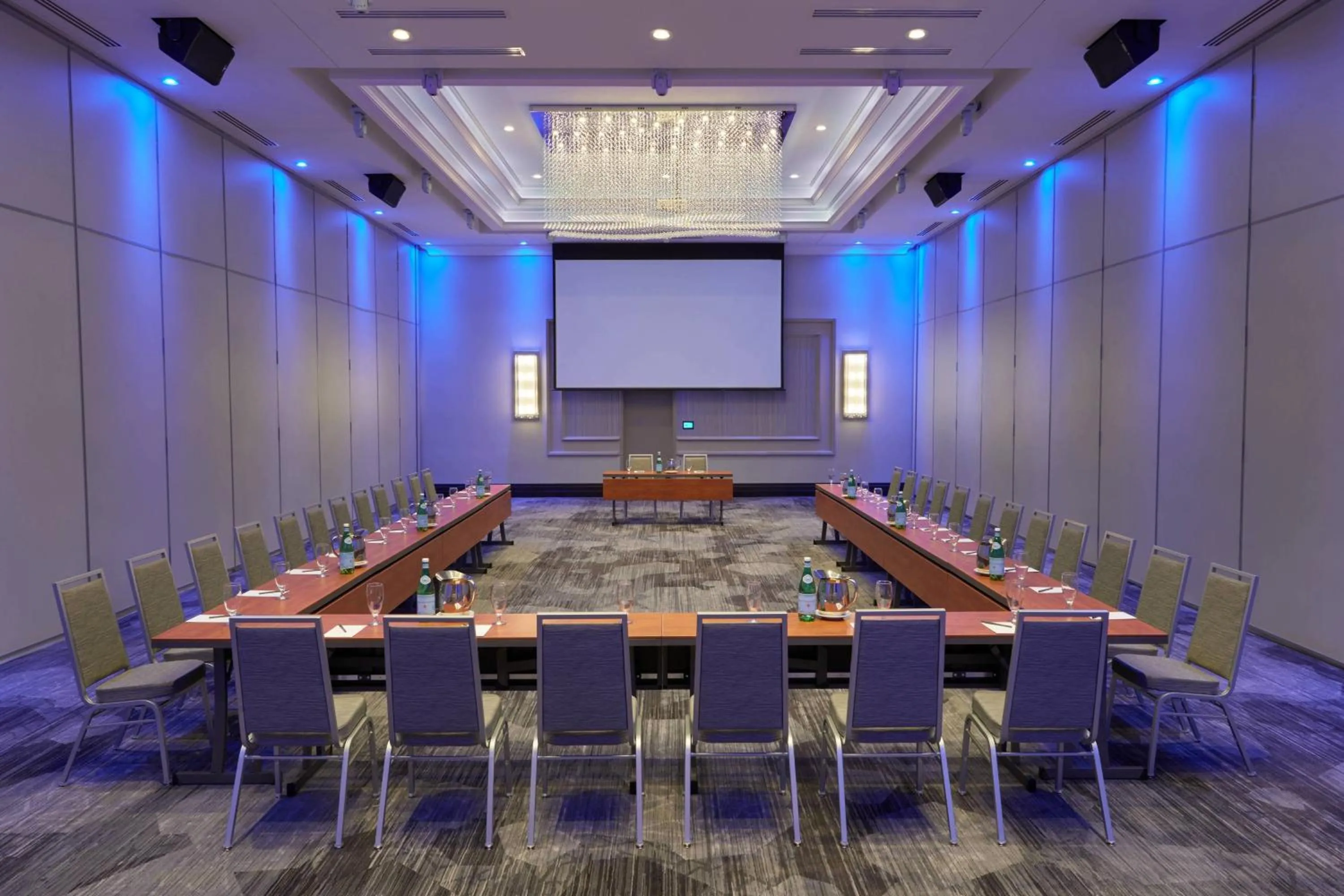 Meeting/conference room in TownePlace Suites by Marriott Oshawa
